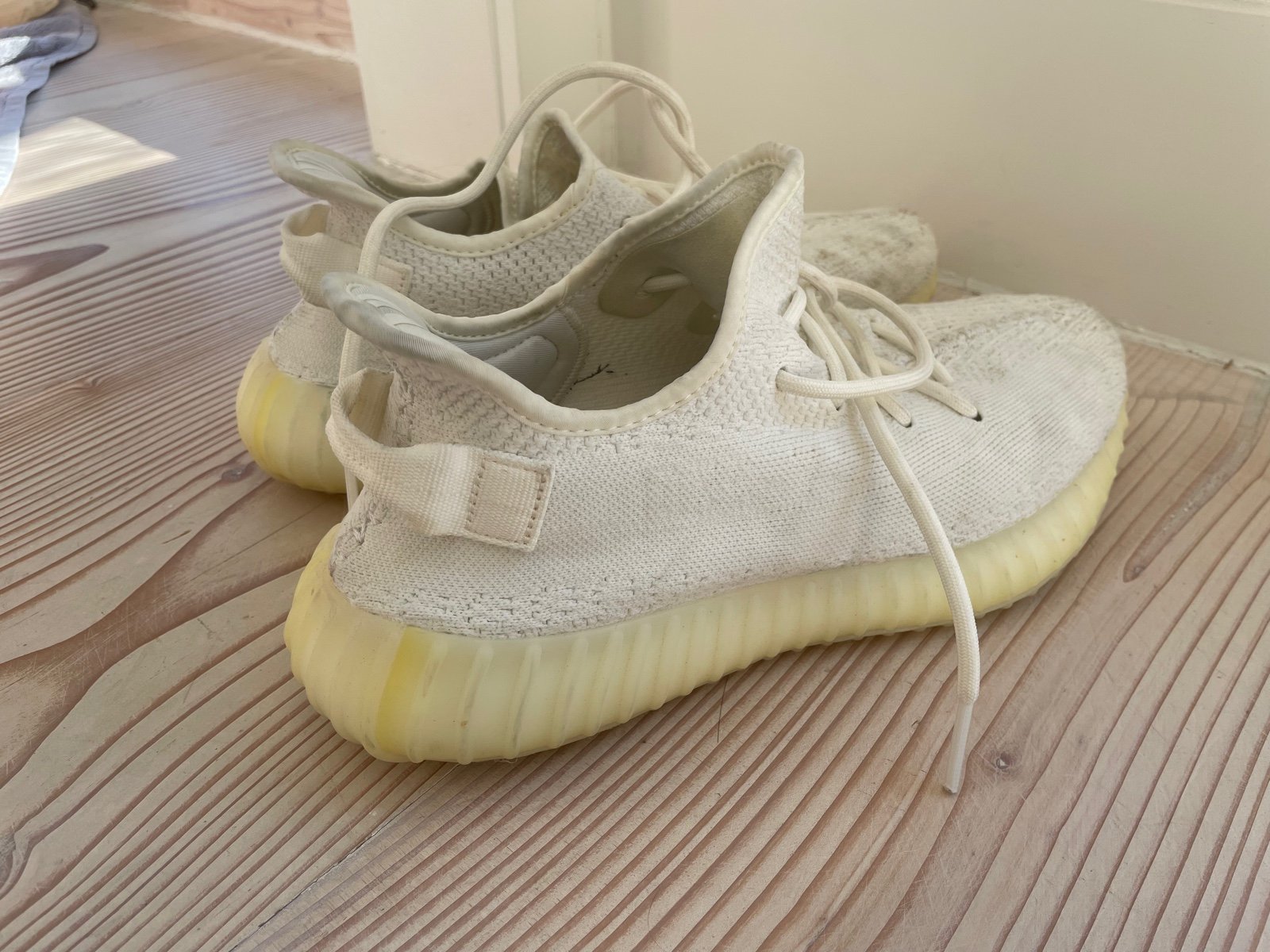 Yeezy Adidas Boost 350 V2