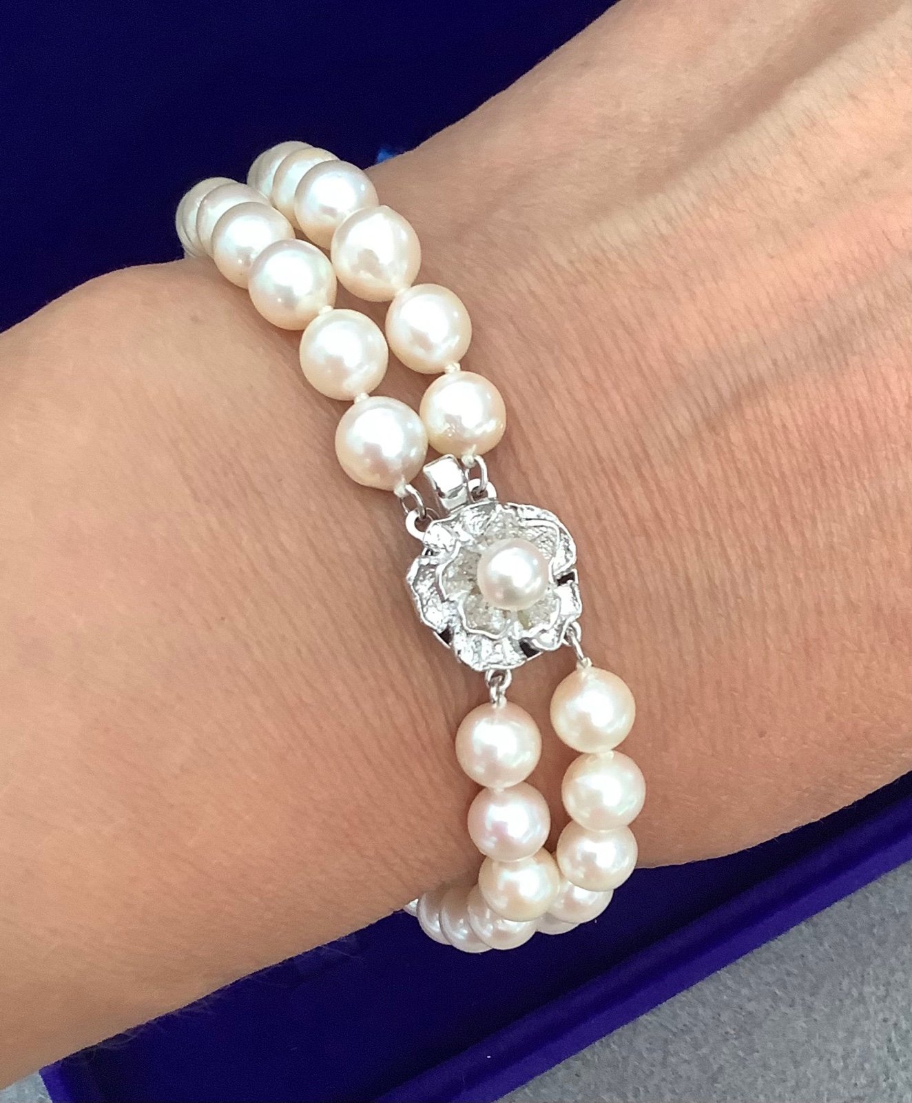 AUTHENTIC PEARL BRACELET