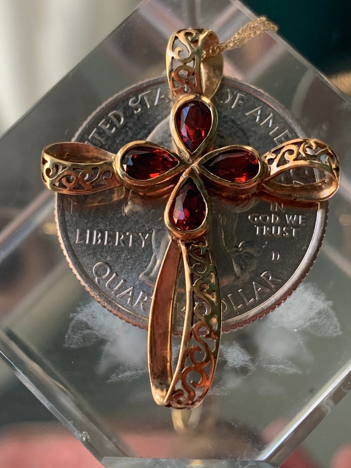 10k solid gold garnet necklace /2.8 grams / vintage Clyde Duneire
