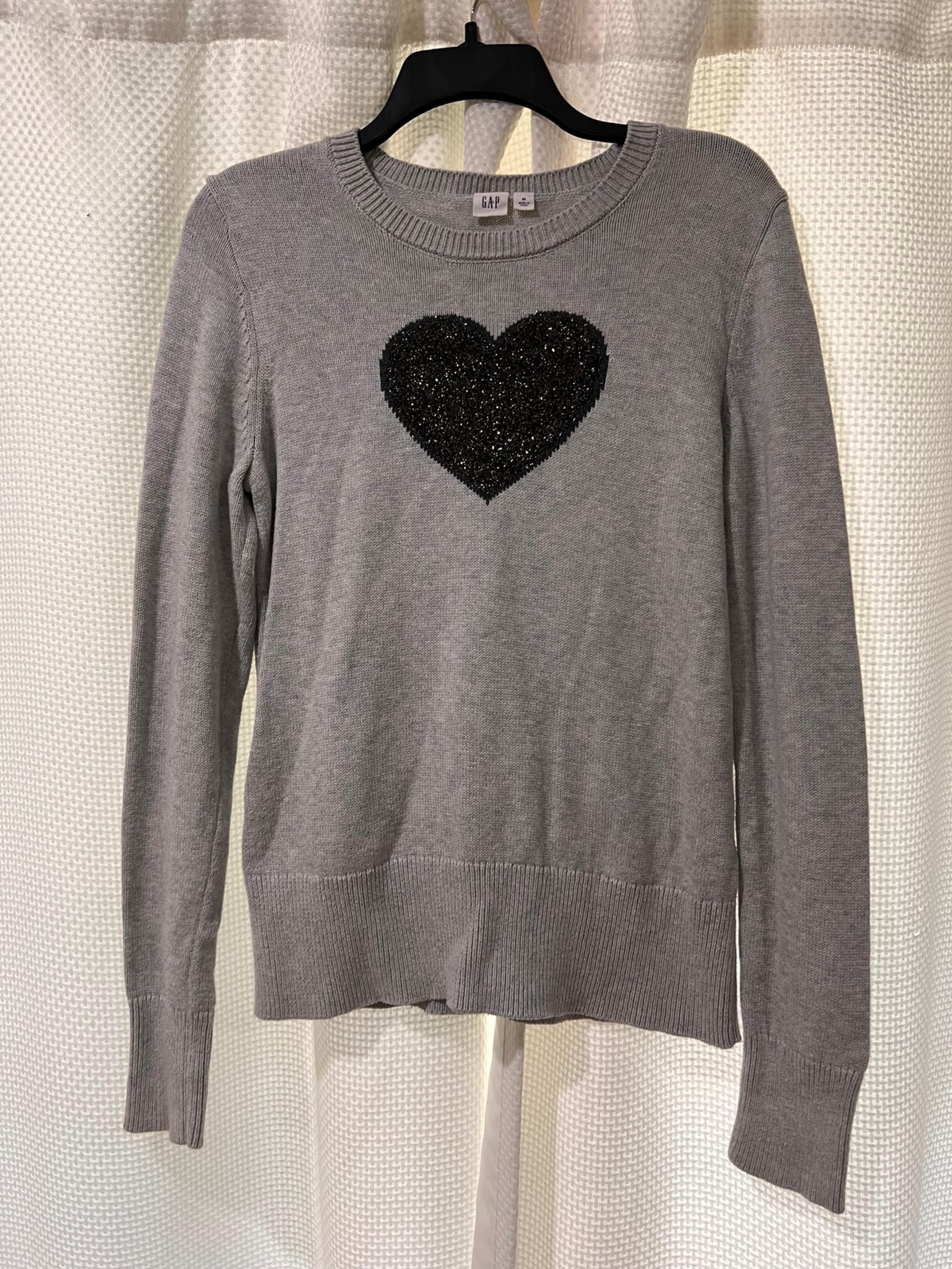 Womens Sweater Medium Grey Knit Black Heart Crewneck Pullover - Gap