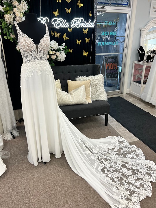 Mori Lee Bridal Gown, "Caroline", Ivory Wedding Dress