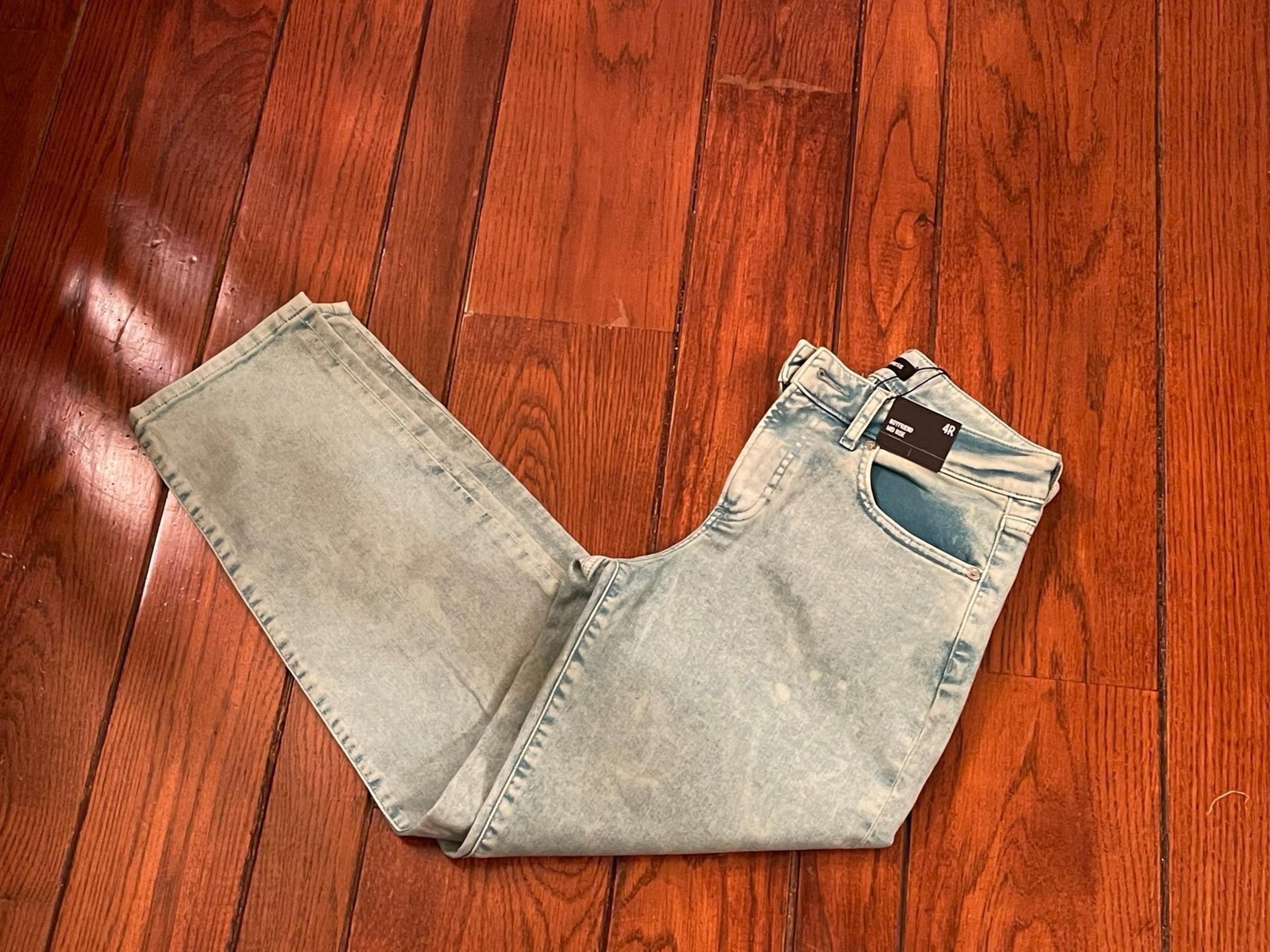 Womens Sz 4R Turquoise/Blue "Express" Boyfriend mid-rise jeans