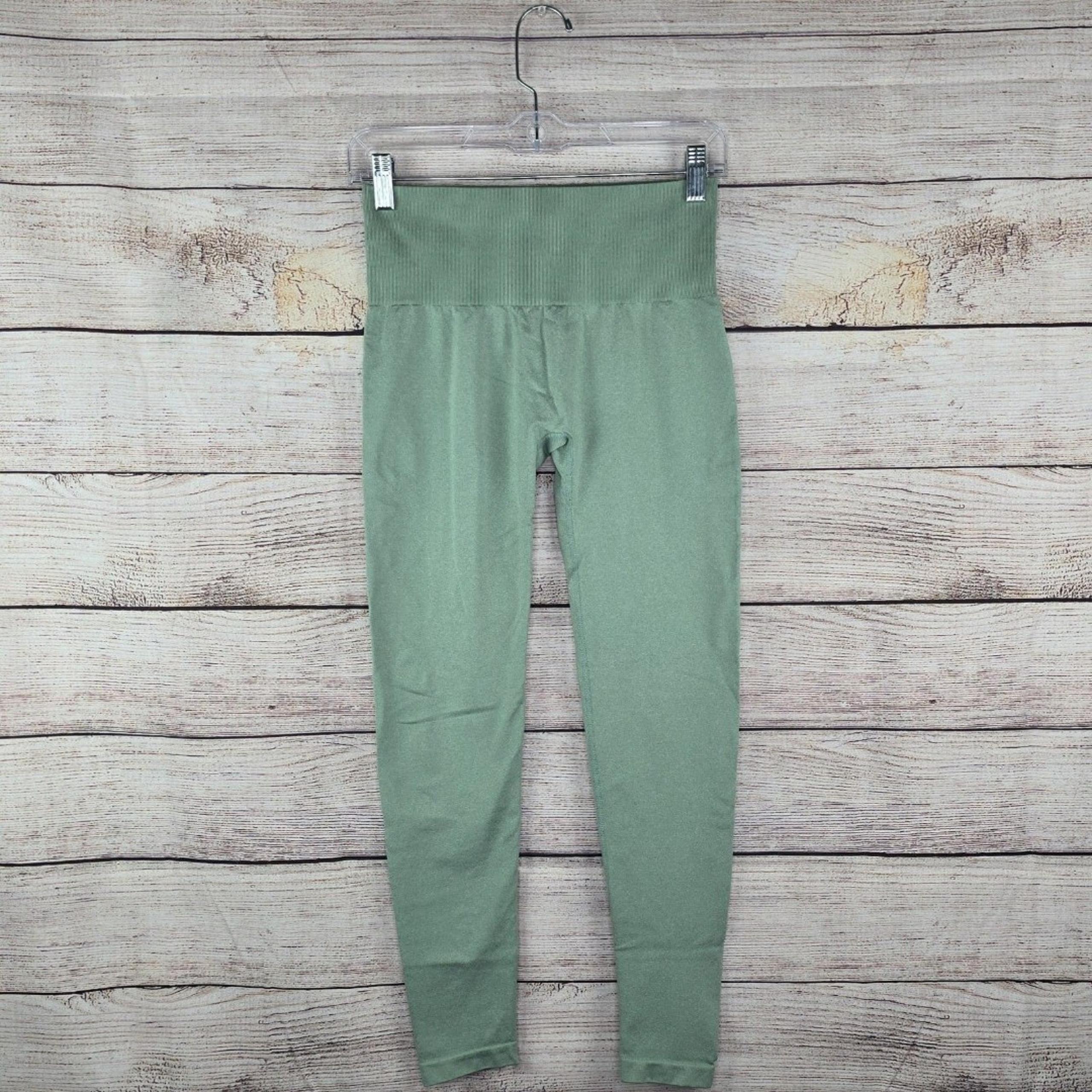 Sage Green Seamless Activewear Athleisure Ankle Leggings Medium - NVGTN