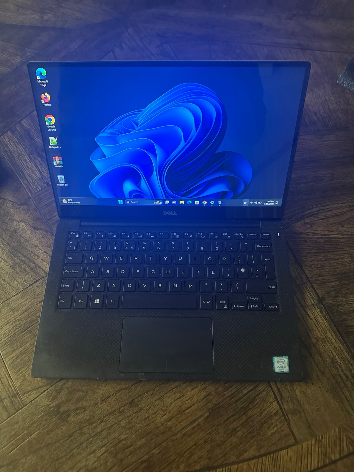 Dell XPS 13 9350 with Dell docking station