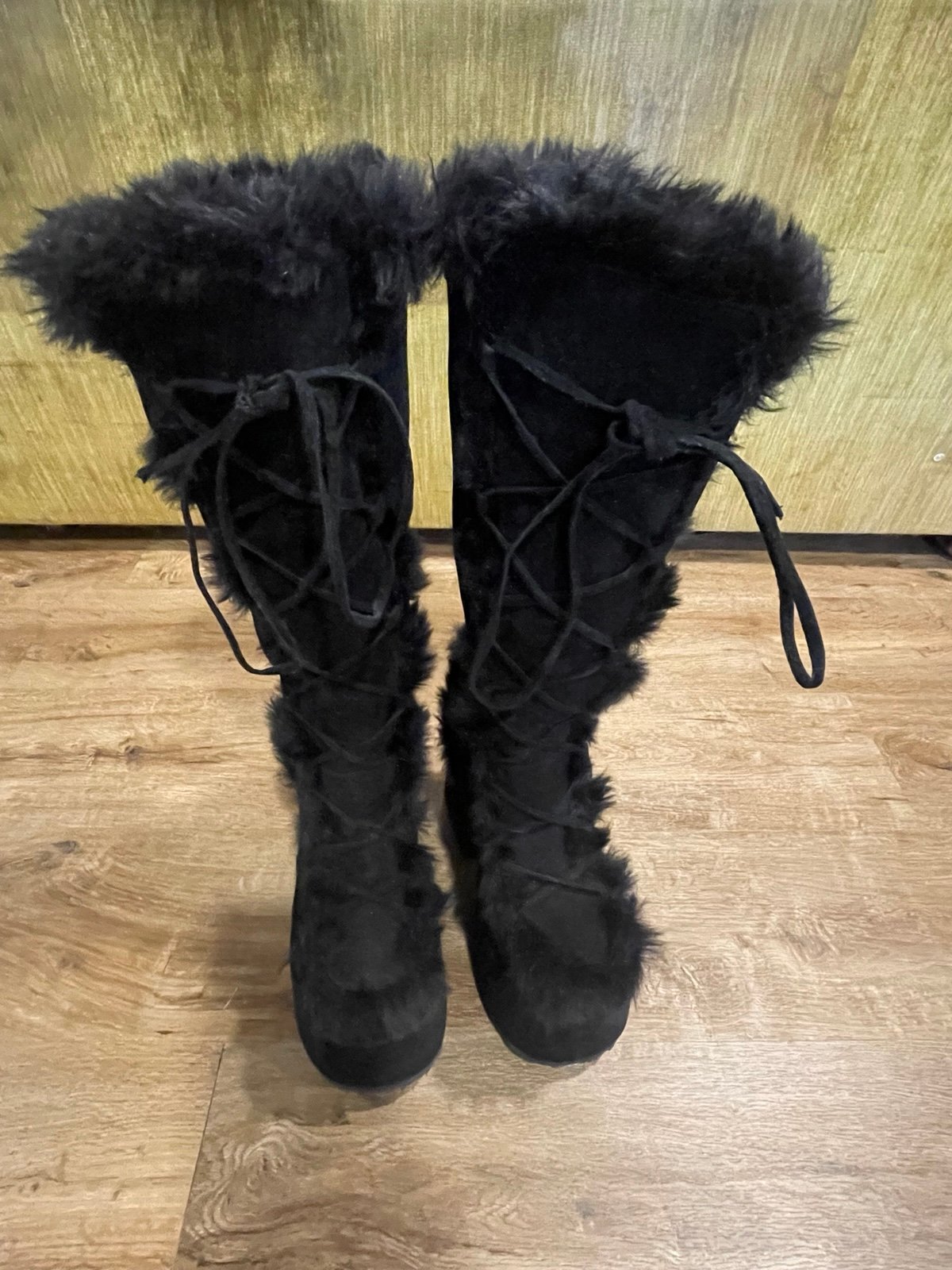 Camel 311 Black Demonias Boots
