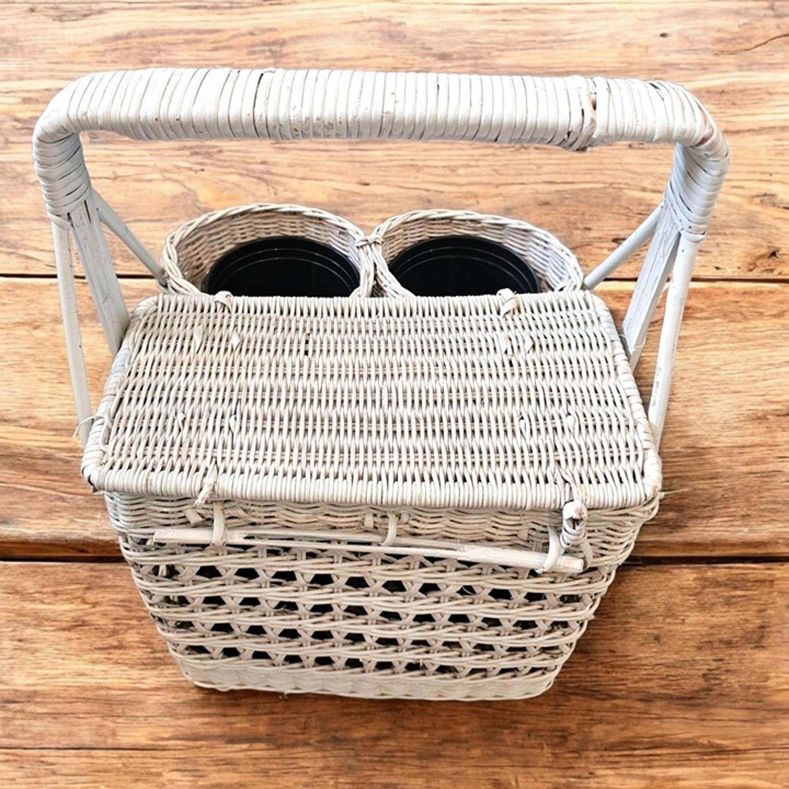 VTG White Wicker Wine Bottle Picnic Basket Organizer Caddy Rattan Cottage - Unique Vintage
