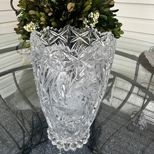 Vintage Cut Crystal 7 Etched Star sawtooth Vase