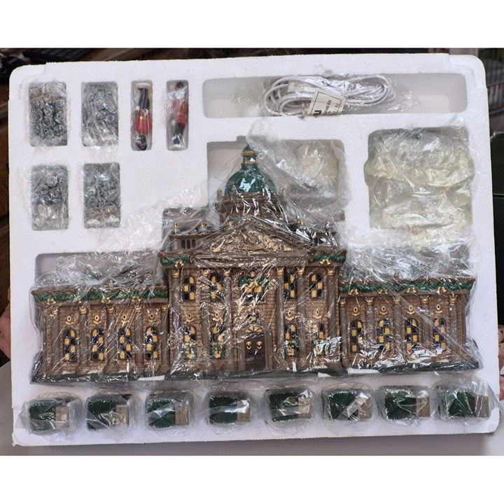 Dept 56 Ramsford Palace Heritage Village 1996 • Limited Edition • 17-Piece Set •