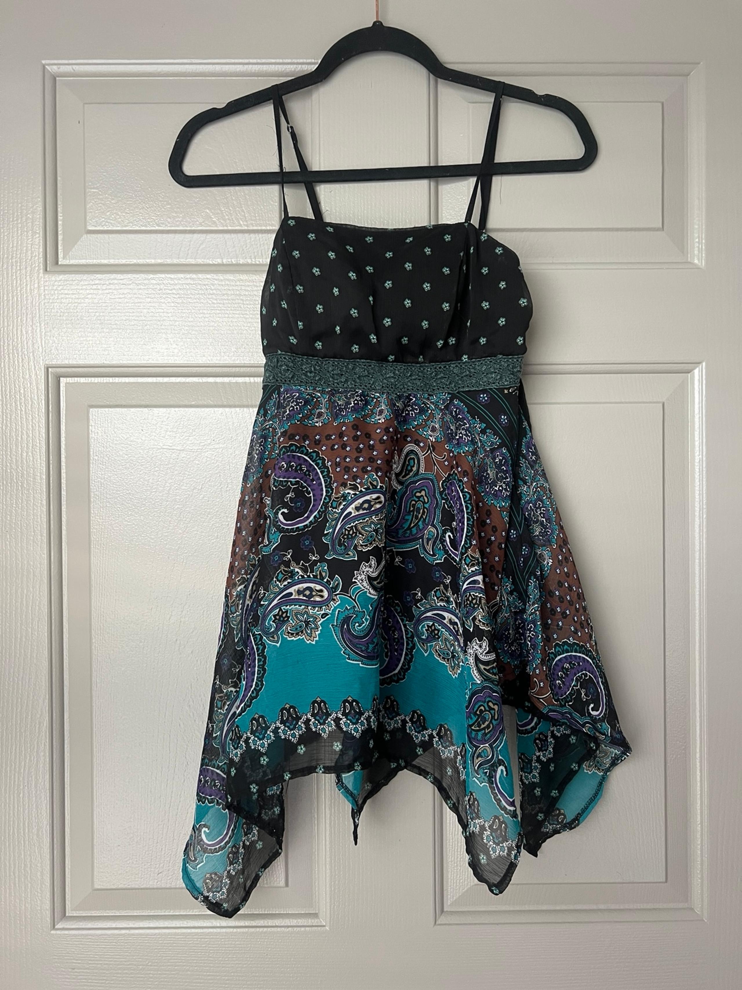 Woman’s 00s Vintage Lace Top