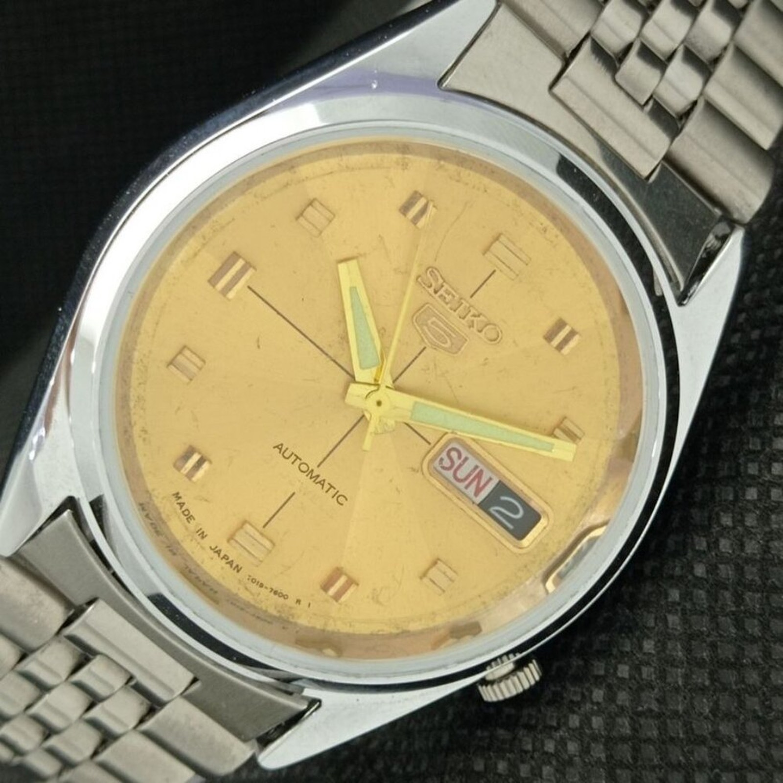 Vintage 1986 Seiko Automatic Mens Silver Watch W/daydate & Gold accents
