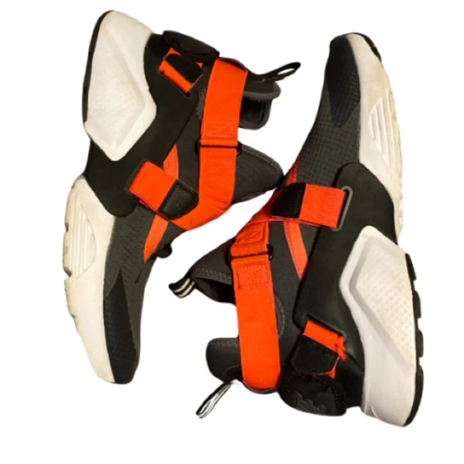 Nike Air Huarache City Size 6Y Shoes Black Red Athletic Sneakers