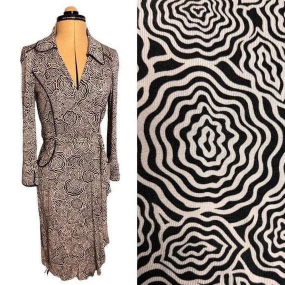 Diane Von Furstenberg Duenne Wrap Dress - Size 2