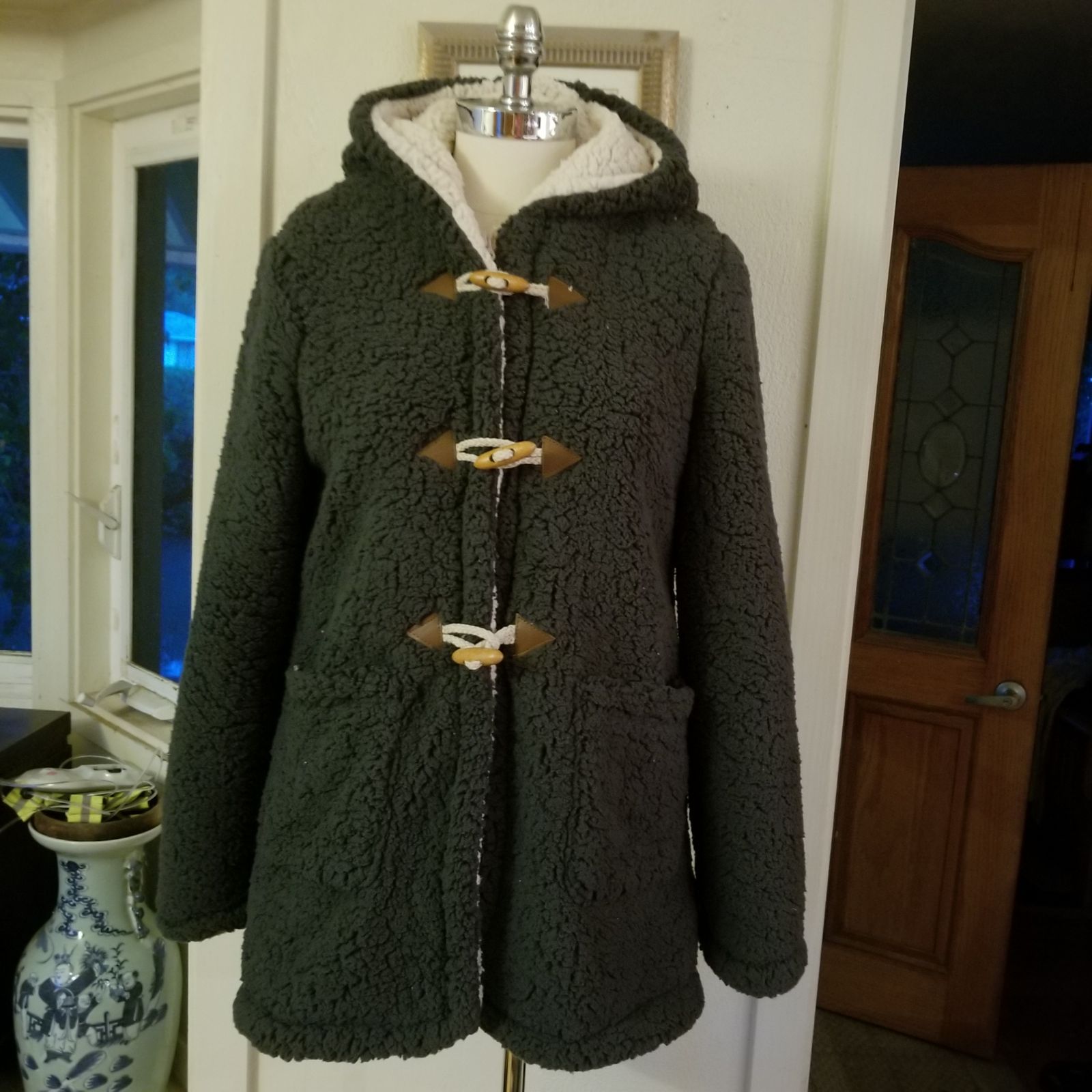 Me Jane Plush Fleece Toggle Parka S M