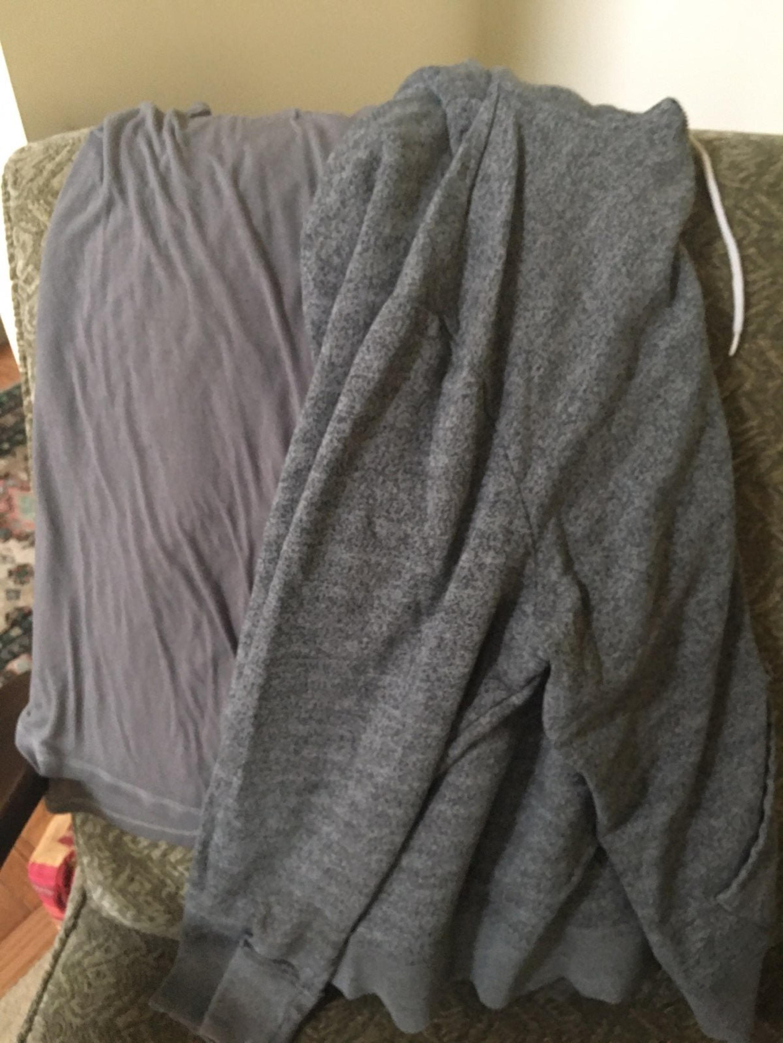 Hoodie /Mossimo + Top size XL bundle