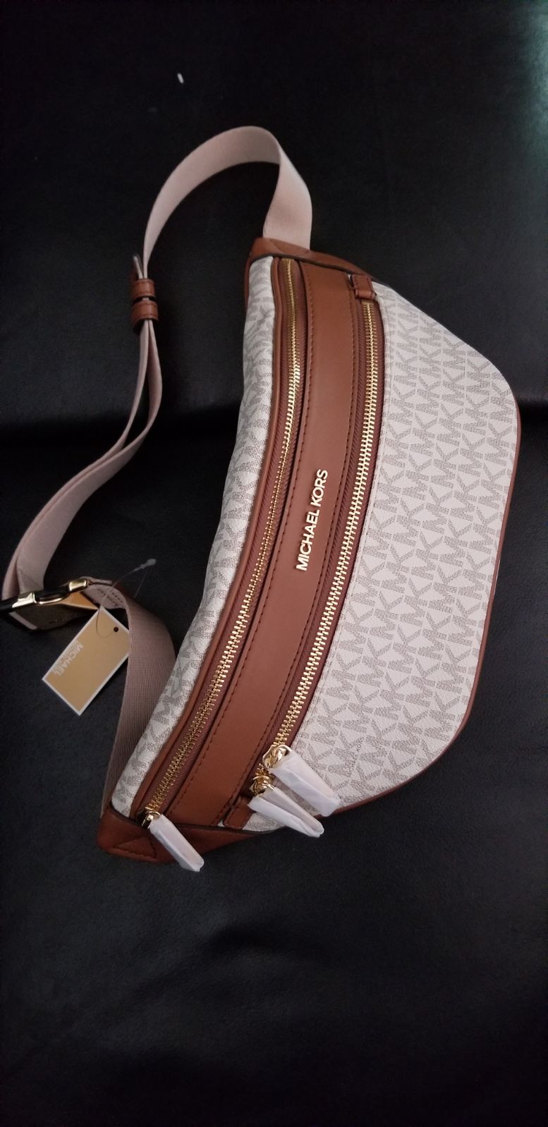 Michael Kors Fanny Waist Bag