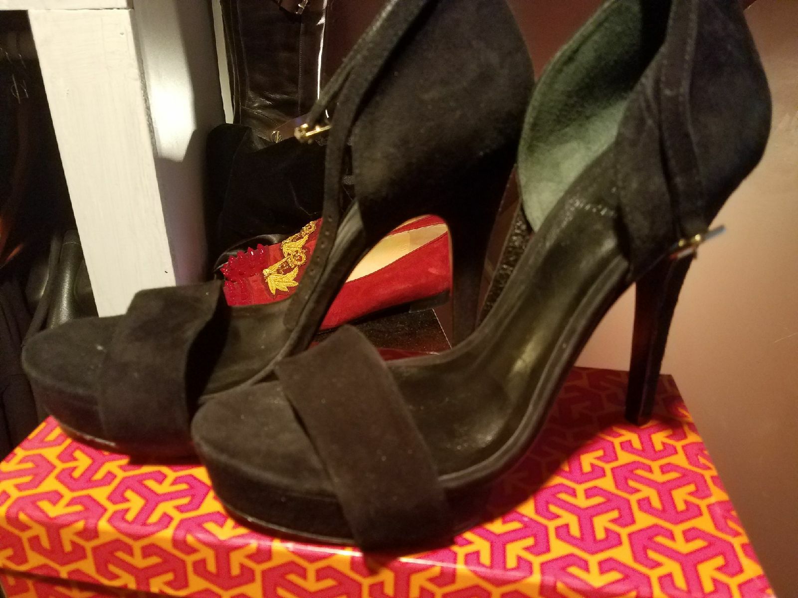*NEW** Tory Burch size 8