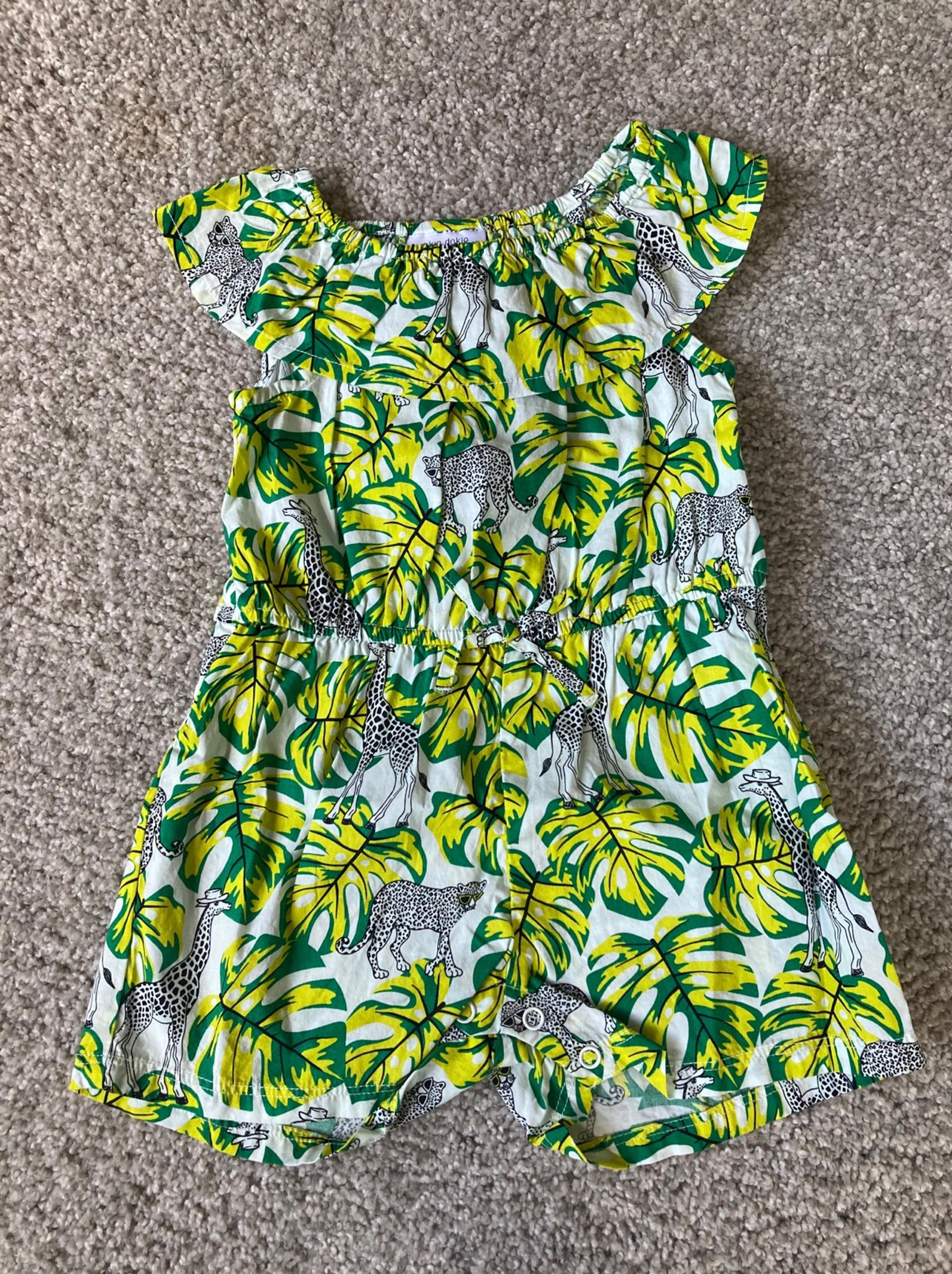 Size 12 months / Toddler girl cotton shortie romper w/ cool cheetahs & giraffes