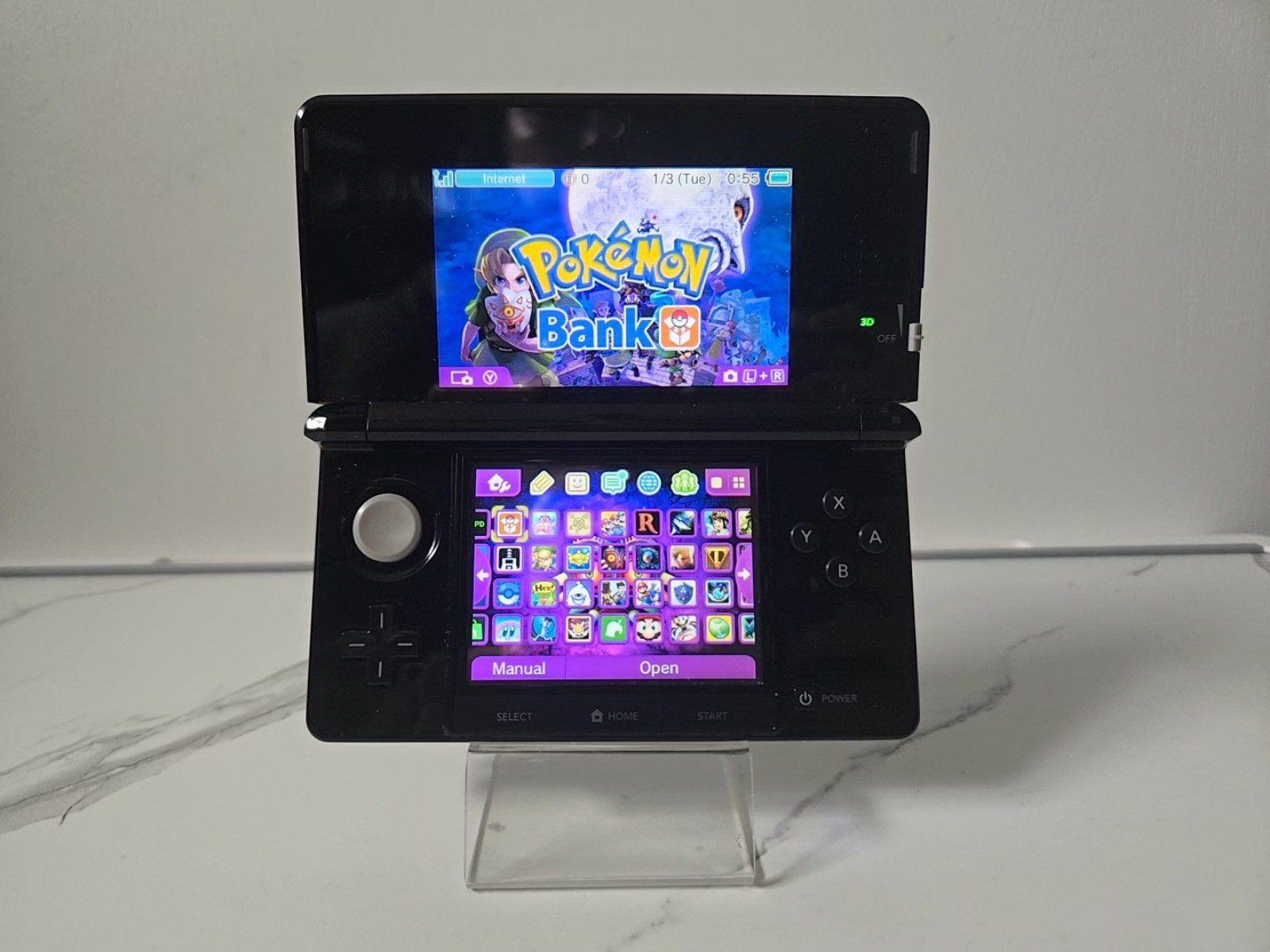 Nintendo 3DS in Clear Black Bundle with 128gb SD Card, Charger and Stylus