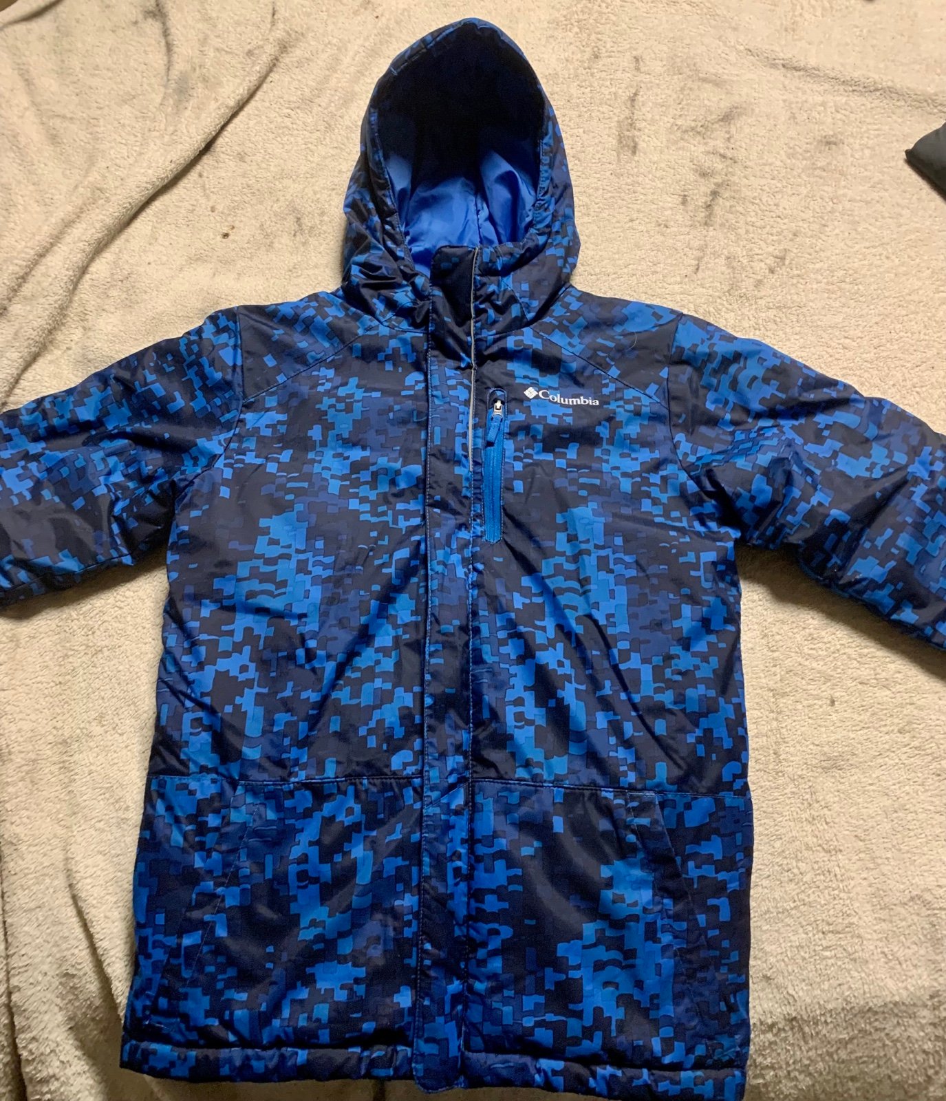 Boys Winter Coat Blue Camo Columbia Puffy Coat Sz 10-12. NWOT