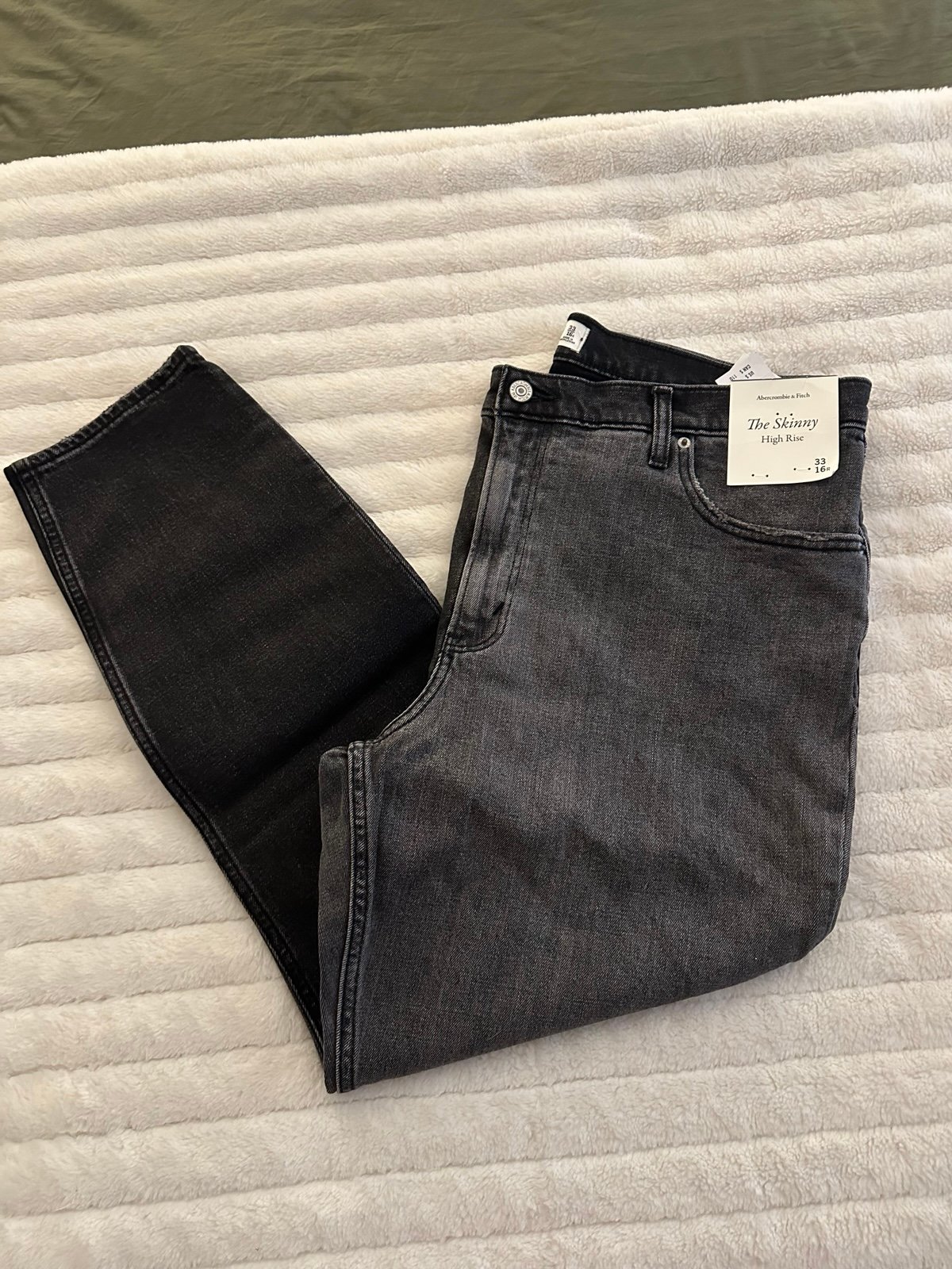 Abercrombie & Fitch - the Skinny High Rise Jean