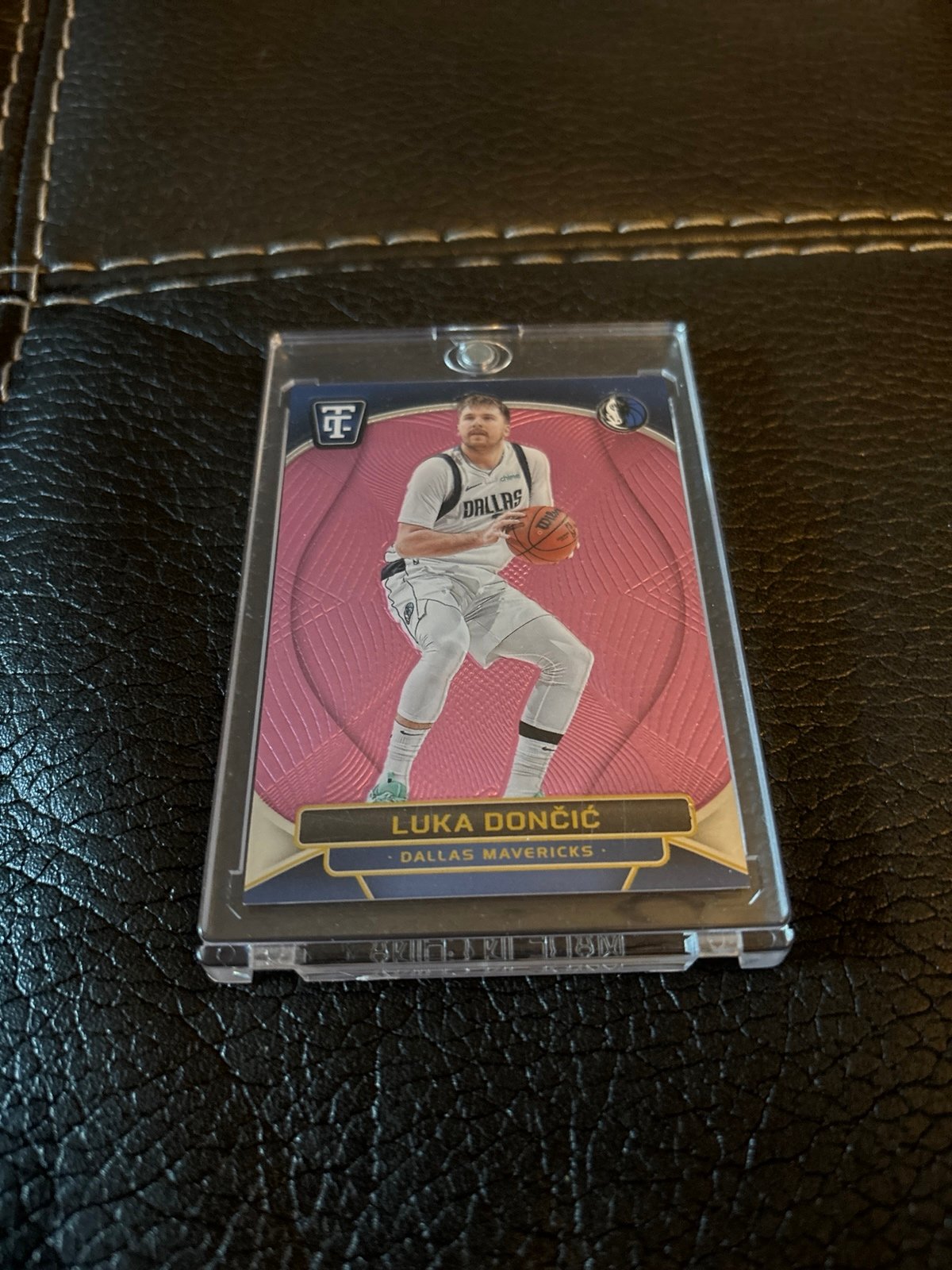 2024-25 Totally Certifed Luka Doncic Pink Mirror /125