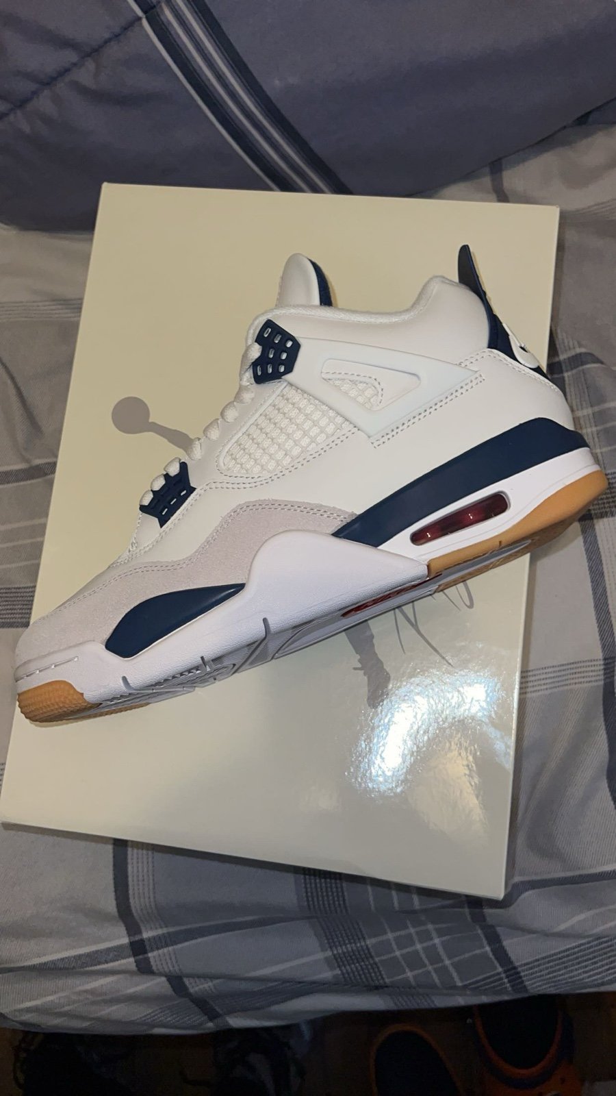 Jordan 4