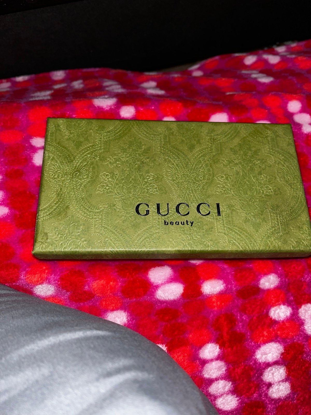 Gucci beauty girl and guy set perfum !! Gift set