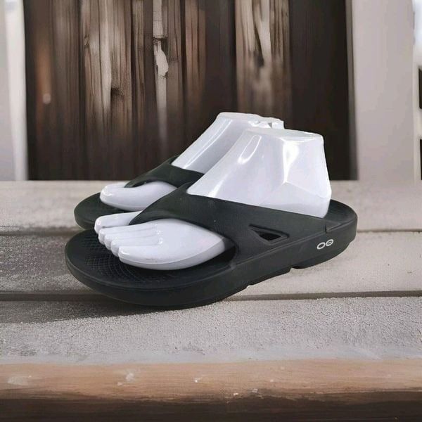 OOFOS Ooriginal Women's Recovery Sandal US 9 Black Flip-Flops Shoes
