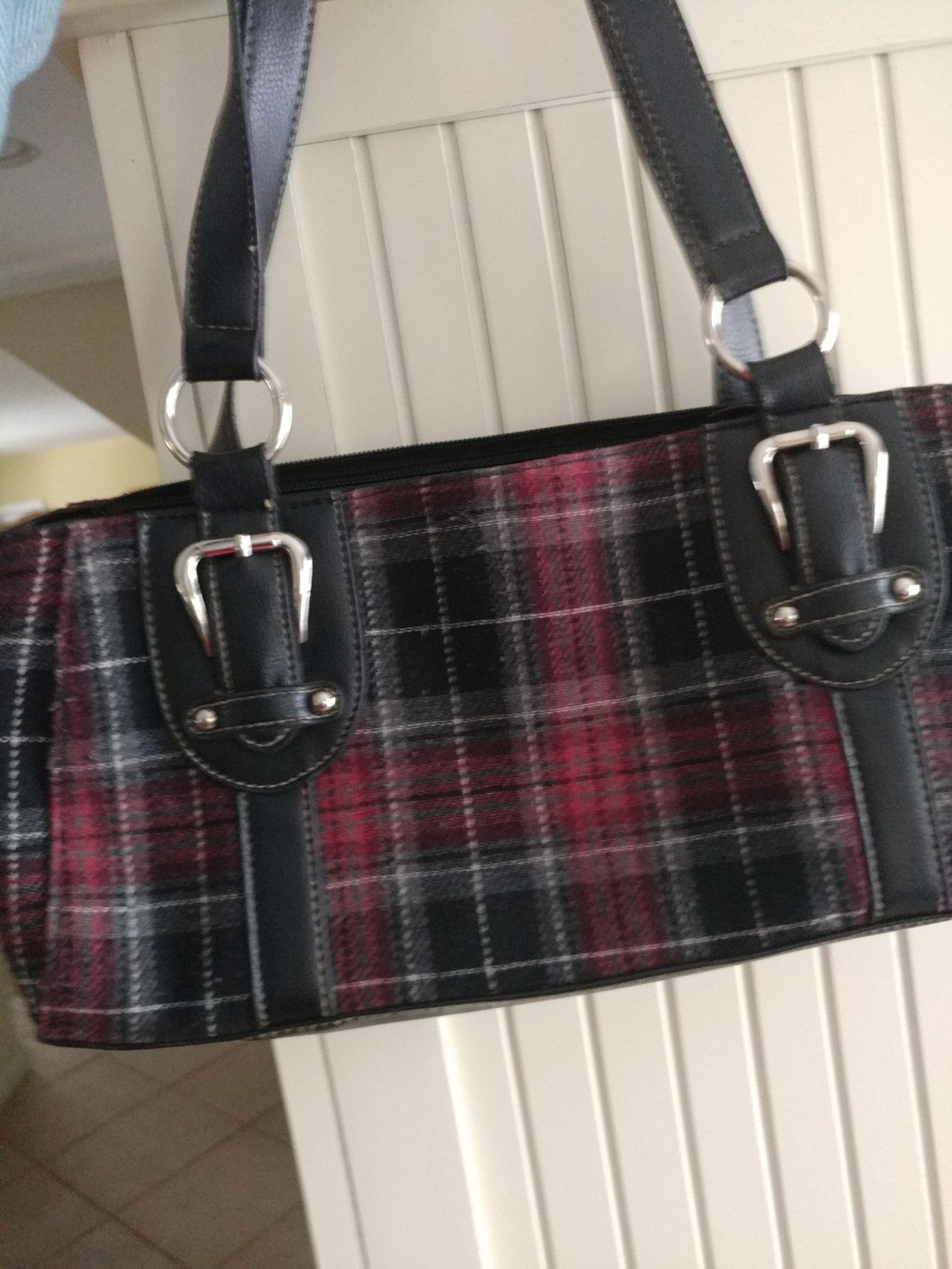 purses and handbags