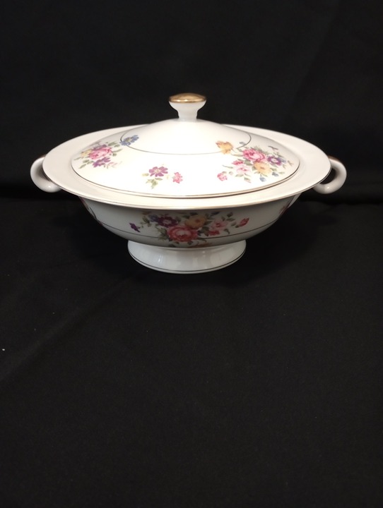 Theodore Havilland New York Pasadena Pattern Round Covered Serving Bowl