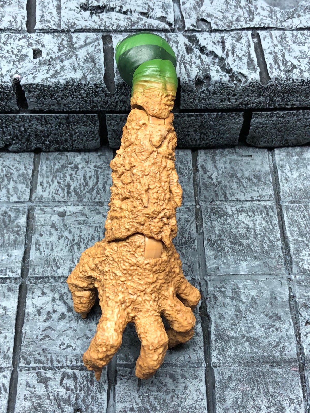 Marvel legends, Hasbro Sand man left arm BAF