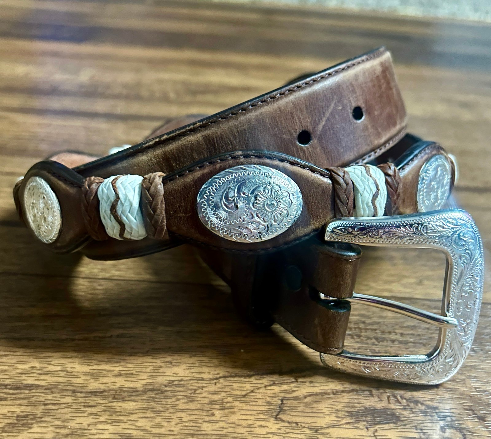3D Company ~ Men’s Size 38 (Waist: 37-40”) Brown Leather W/ Silver Conchos Belt