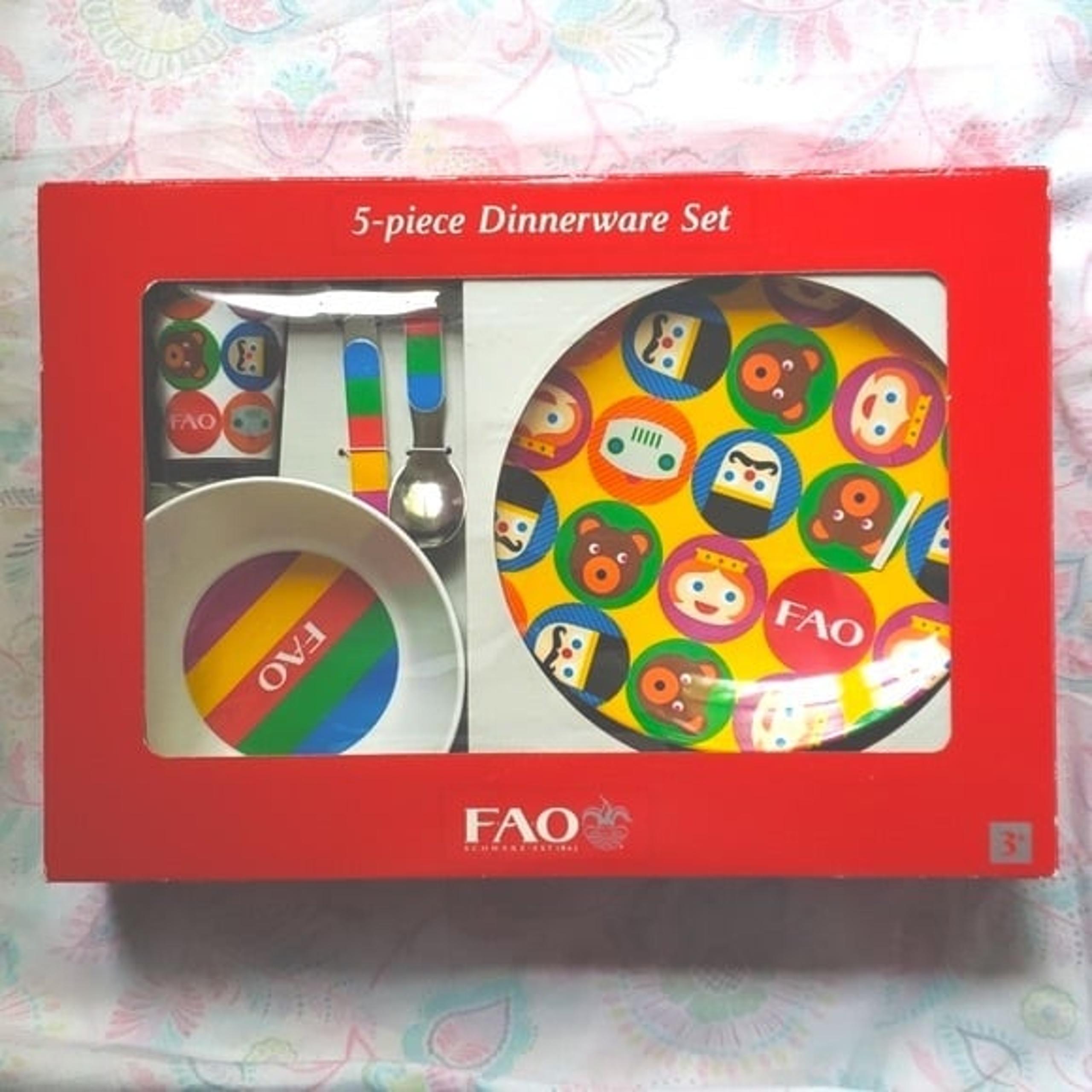 FAO Schwarz 5 Piece Dinnerware Set NWT