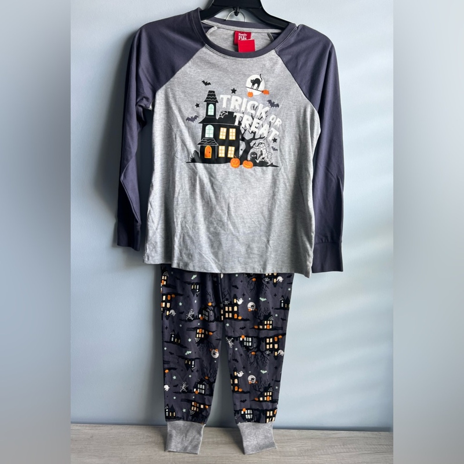 FAMILY PAJAMAS Matching Women's Mix It Spooky Halloween Pajamas Set - Large