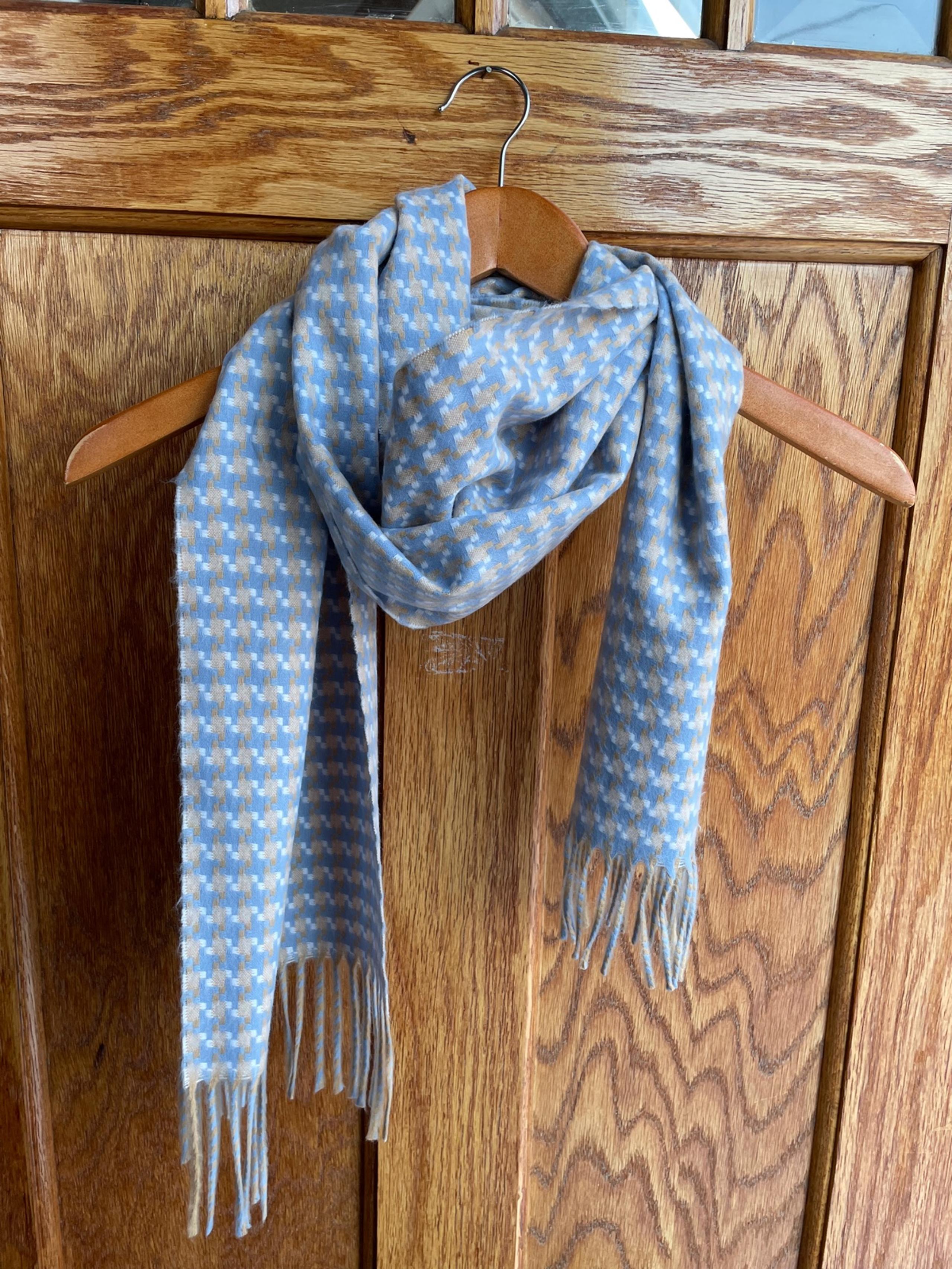 Scarf Made in Scotland %100 Cashmere blue tan