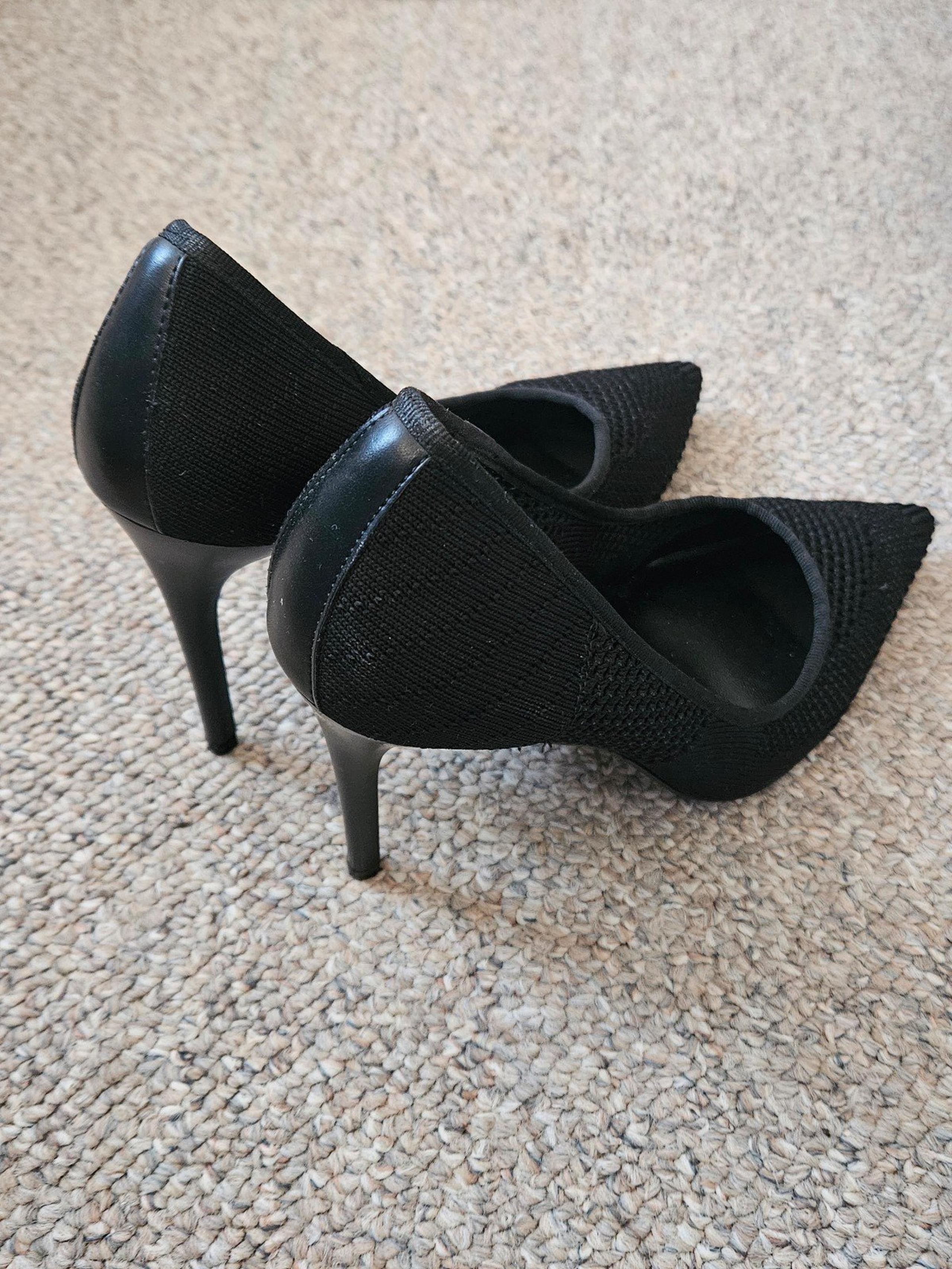 Mix No. 6 Dignity Mesh Pumps Size 7.5