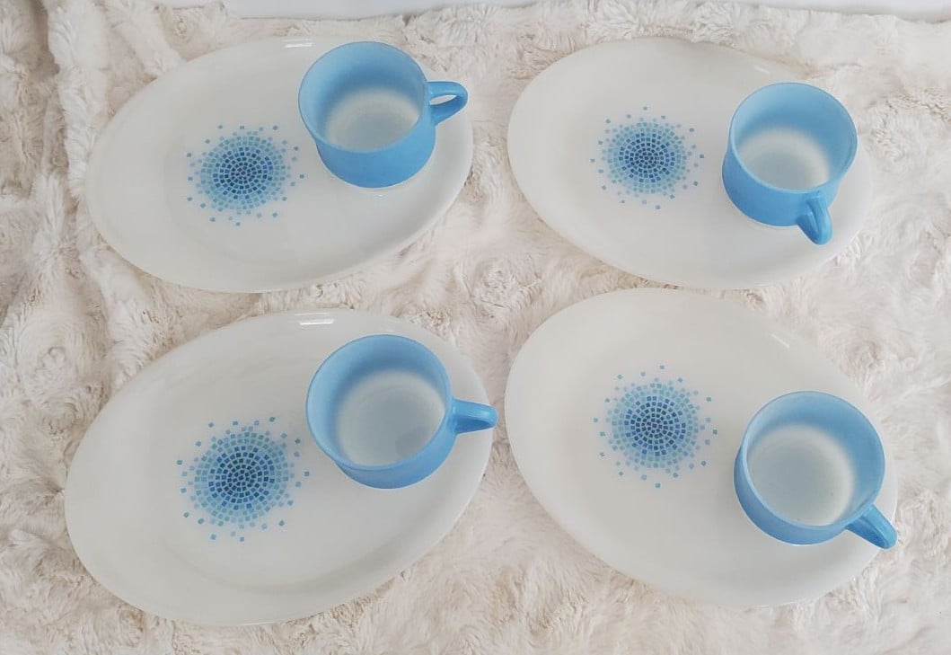 Vintage Anchor Hocking Fire-King Ware Blue Mosaic Snack Set 8 Pieces