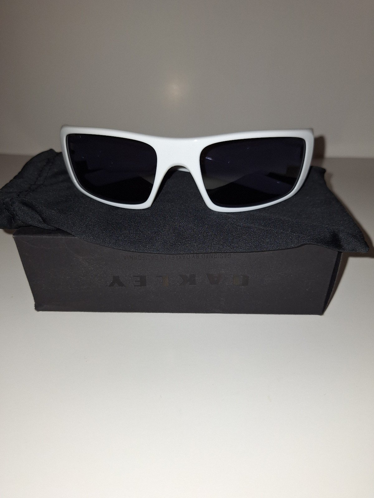 Oakley Crankshaft Sunglasses- White