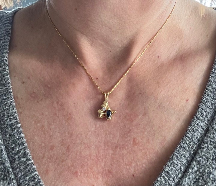 Genuine Sapphire and diamond Pendant in yellow 14k gold
