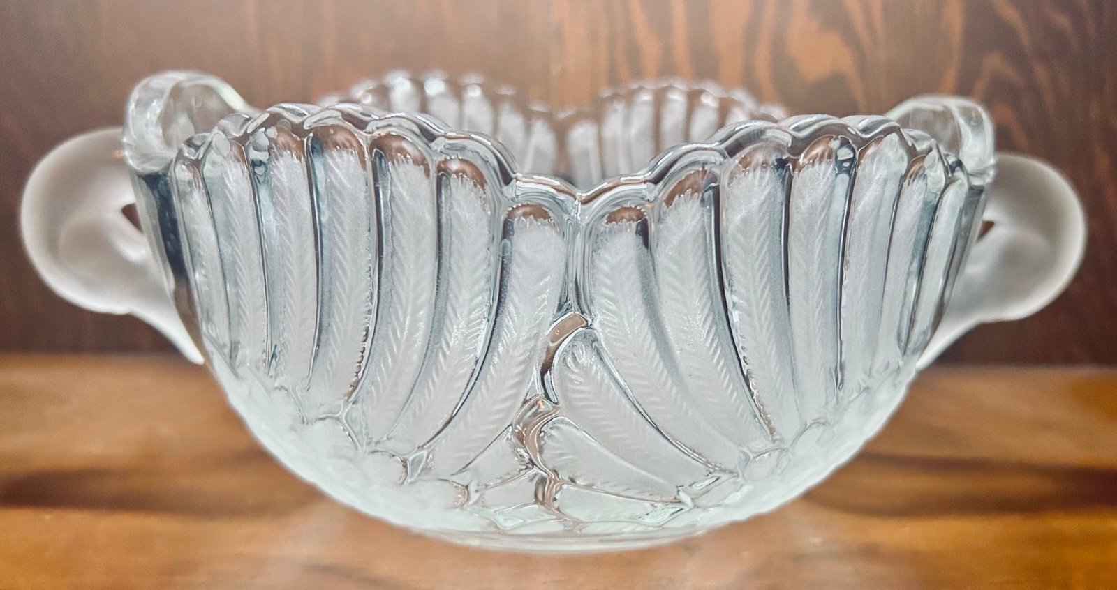 Mikasa Walther Crystal Glass Frosted & Clear Double Swan Head Handled Bowl