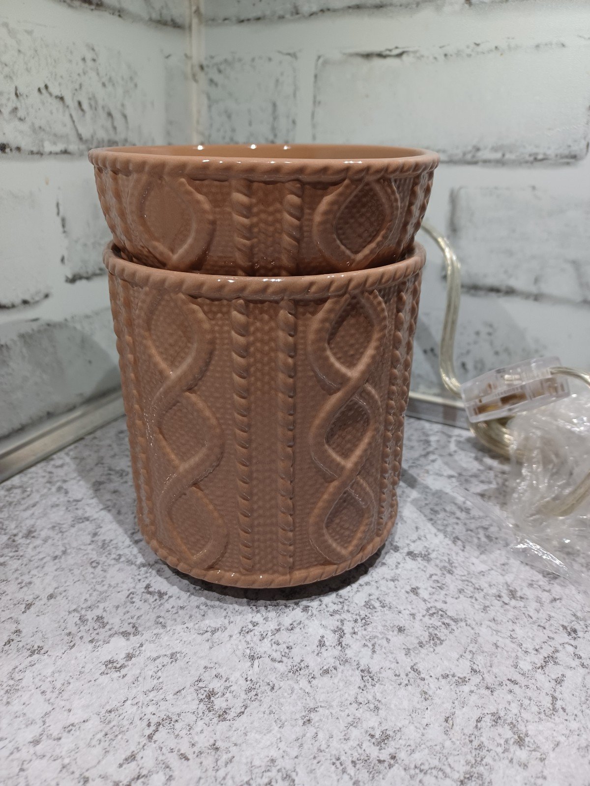 Cozy Knit Beige Simmer Pot Pink Zebra Wax Warmer warms oil Brown Sweater