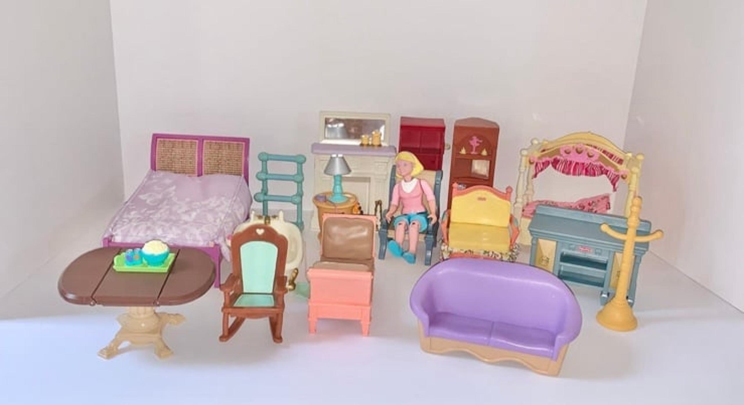 Fisher Price Loving Family Dollhouse Lot