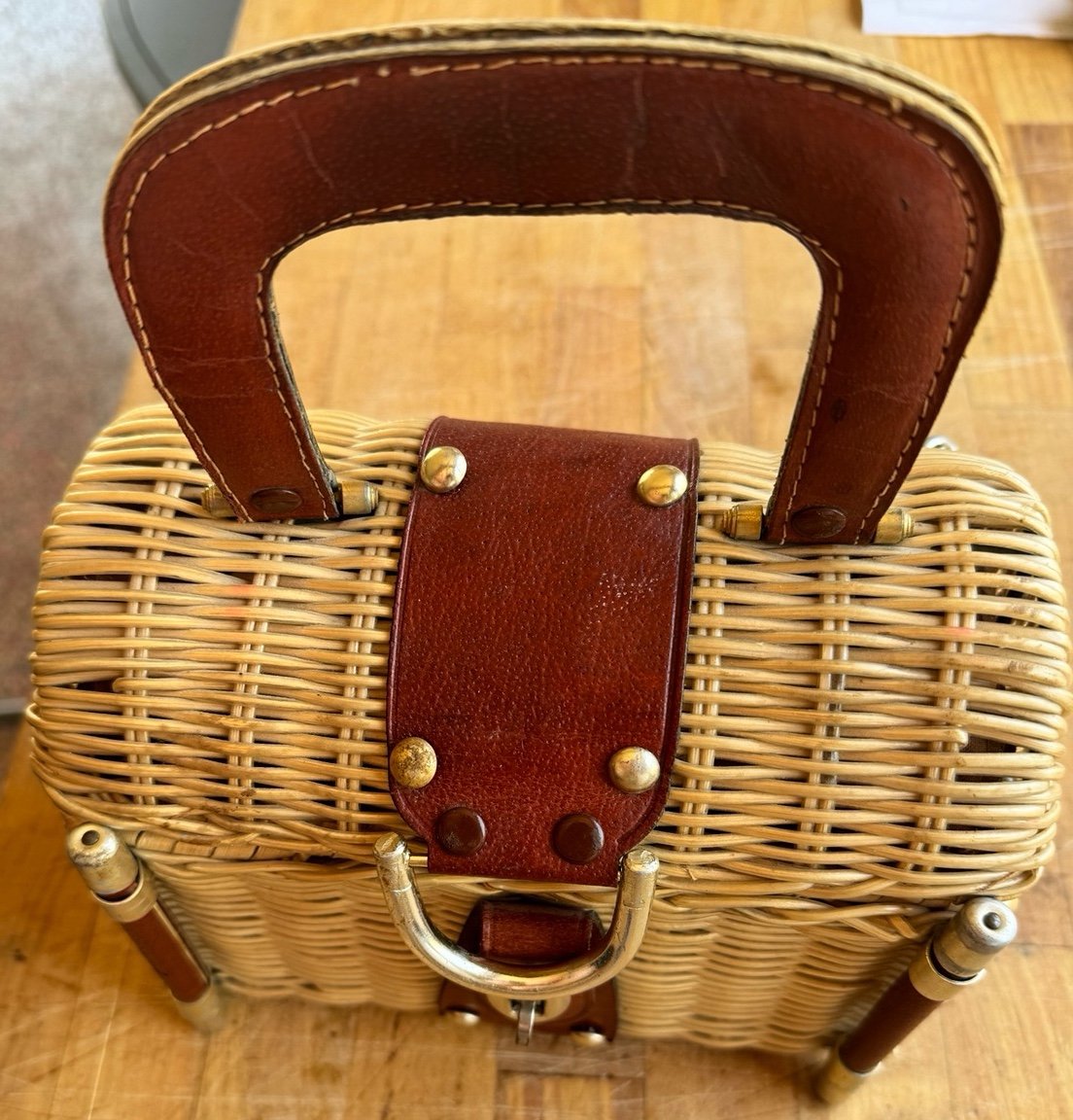 1960s Tan CLUTCH Purse....straw purse. date night. handbag. designer vintage. re