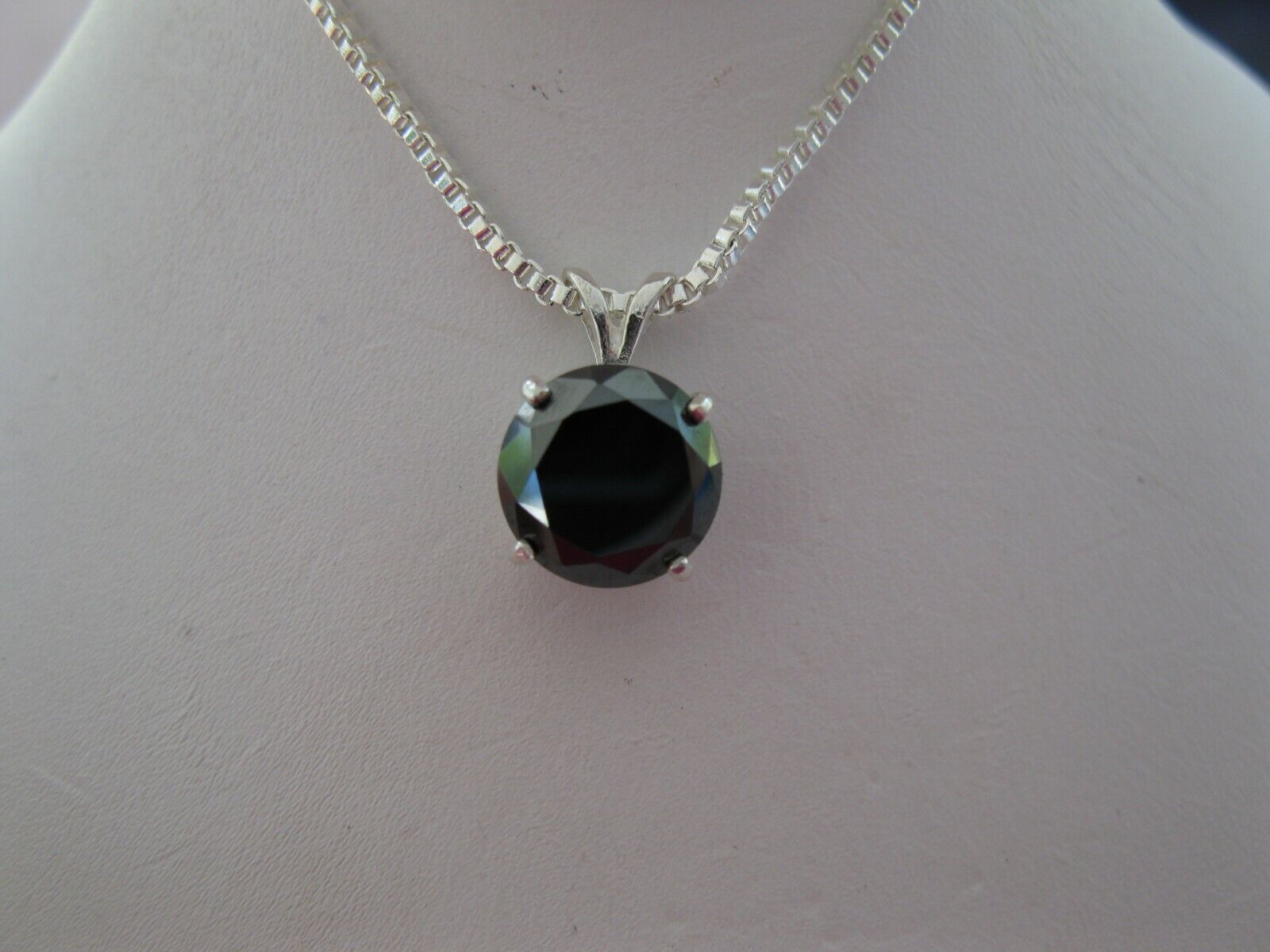 2.90ctNATURAL BLACK DIAMOND NECKLACE/PENDA NT,FREE DIAMOND TESTER,CERTIFI CATE.