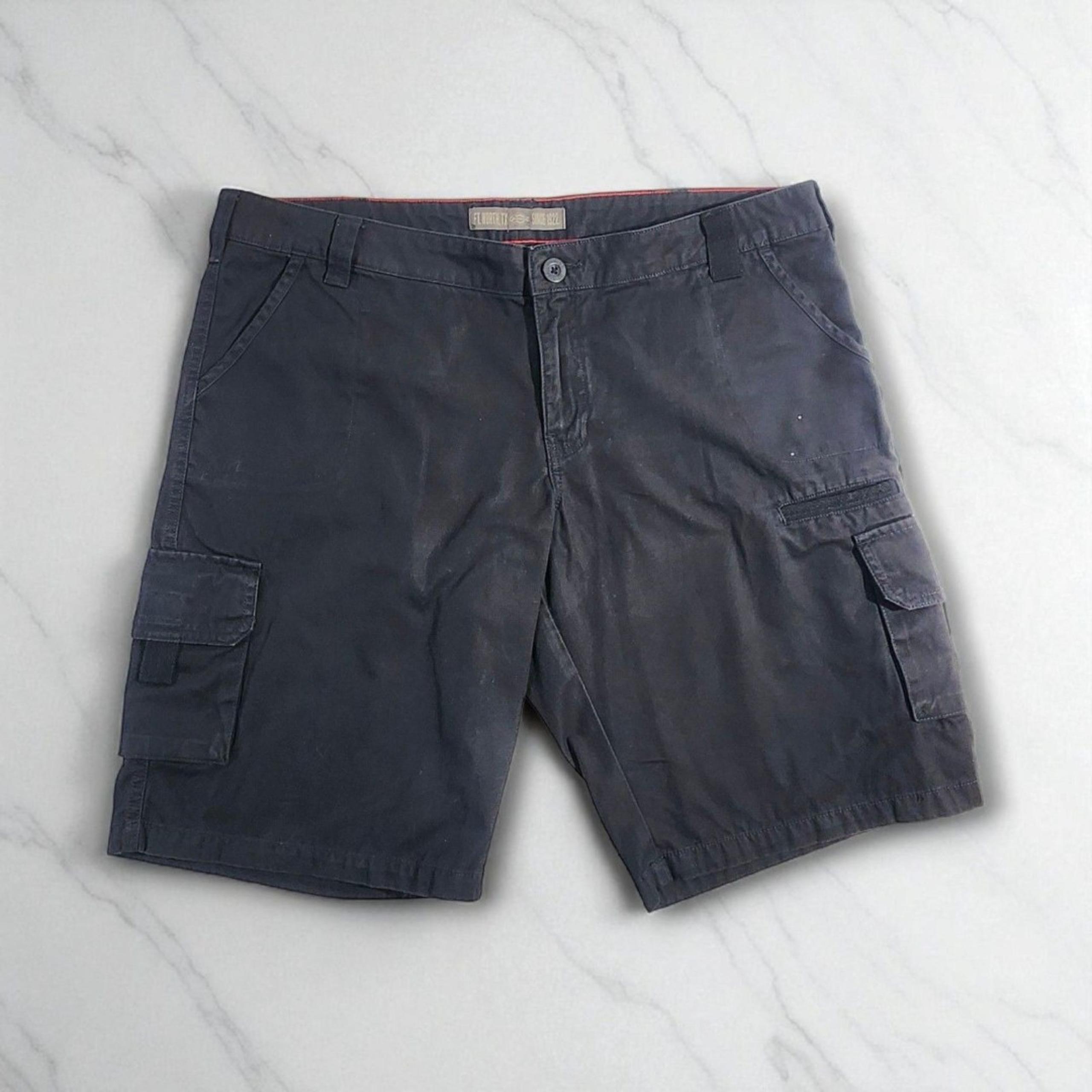 Dickies Black Cargo Shorts Relaxed Fit Women's Size 18 Cotton Snap Pockets