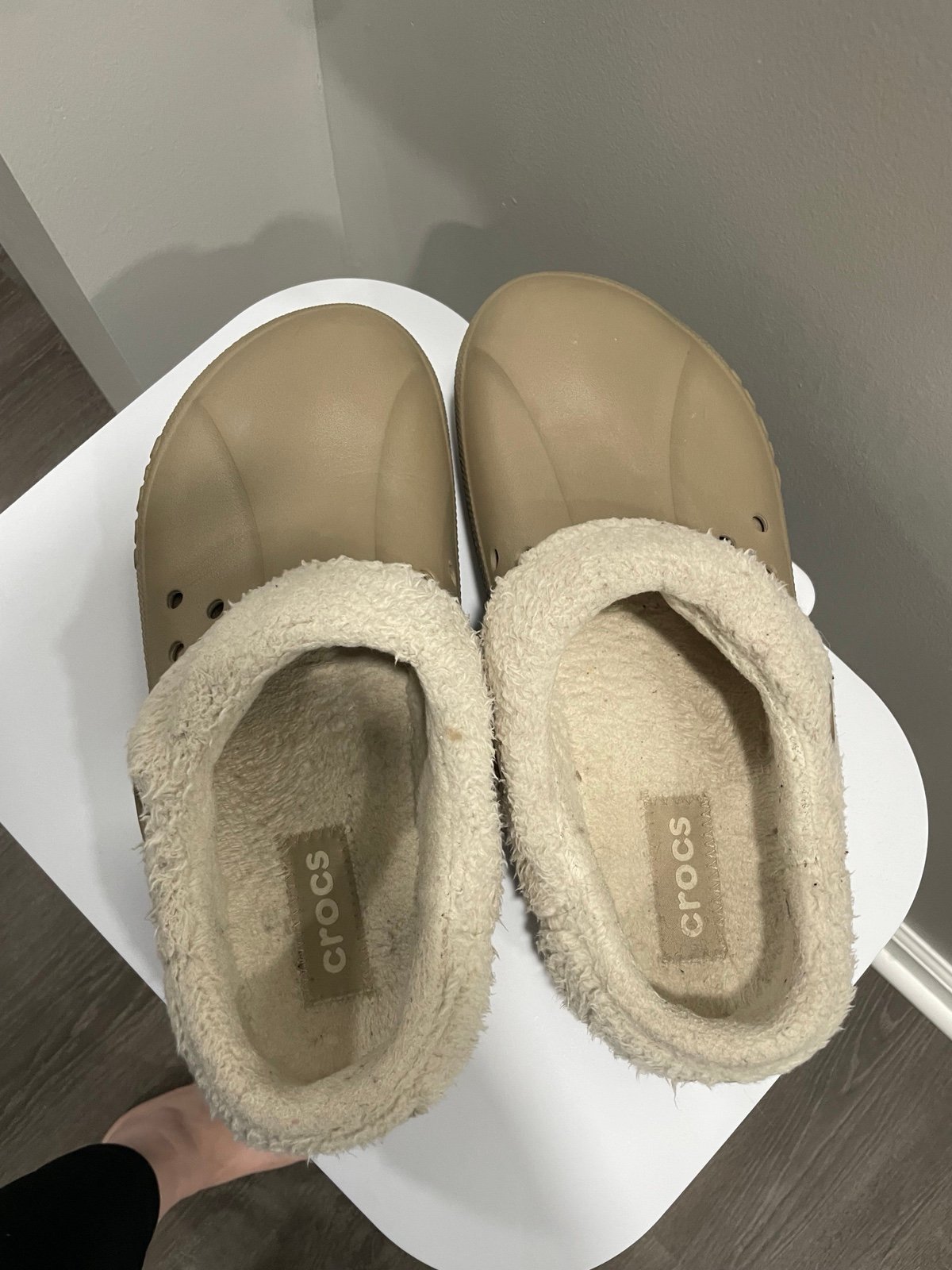 Men’s crocs
