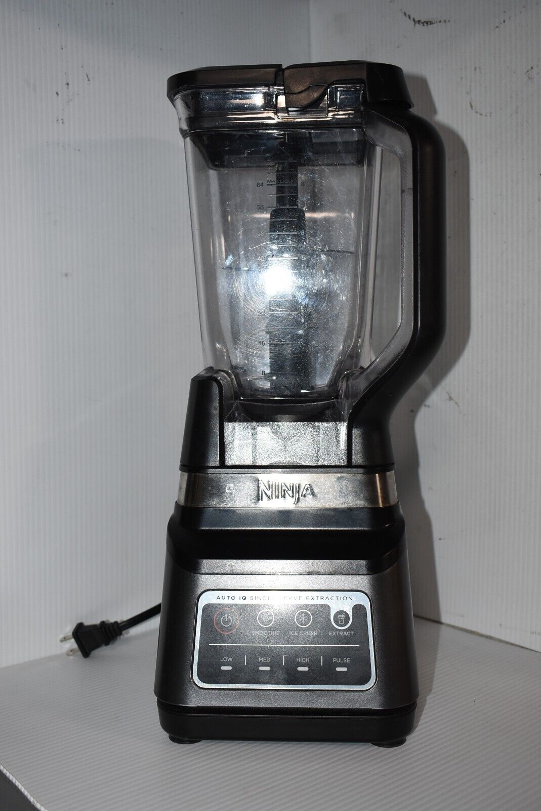 Ninja Auto IQ Professional Duo BN Series 30 Blender 1200W w/Lid and Base