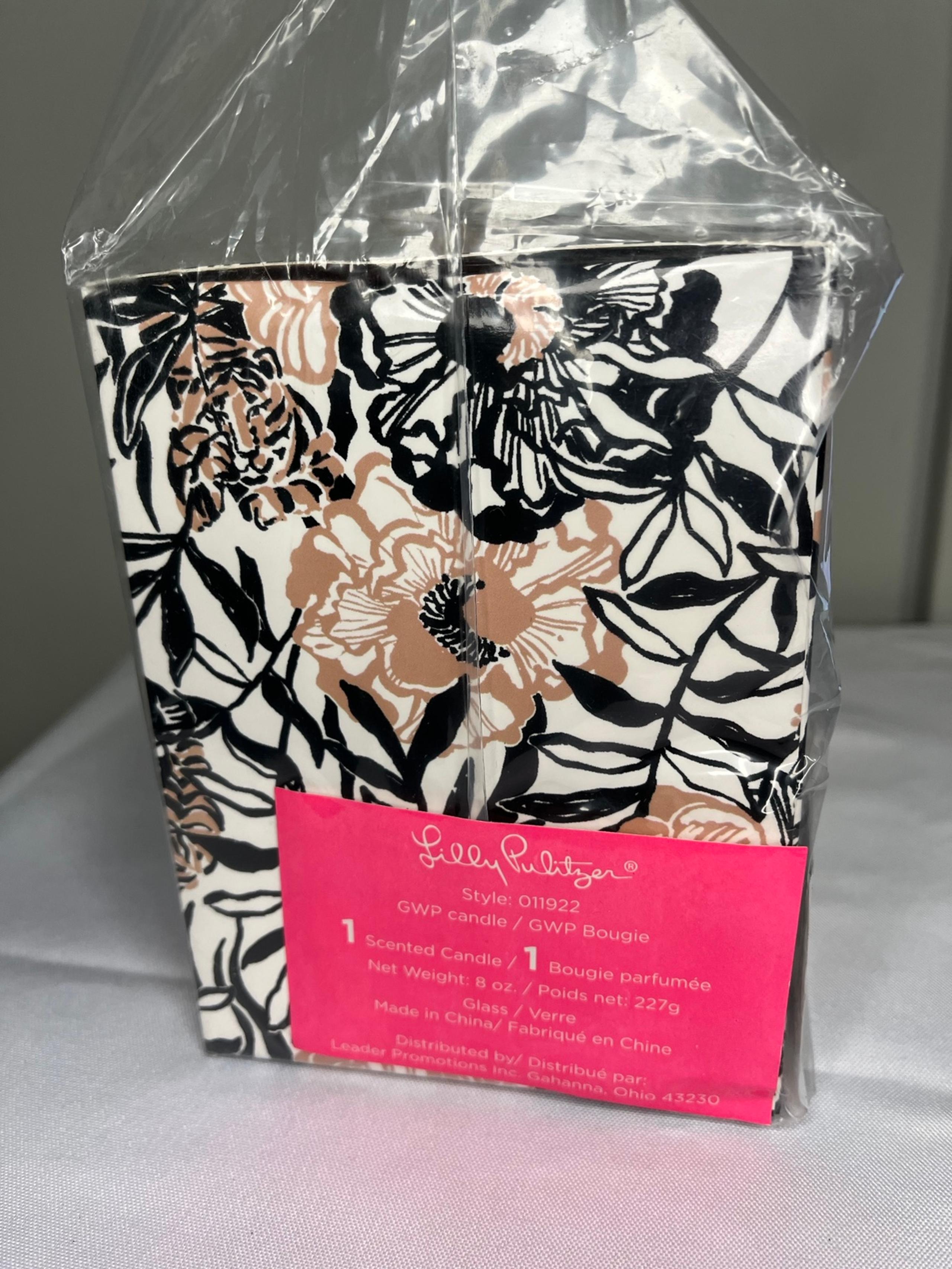 Lilly Pulitzer GWP candle onyx peony party accessories 011922