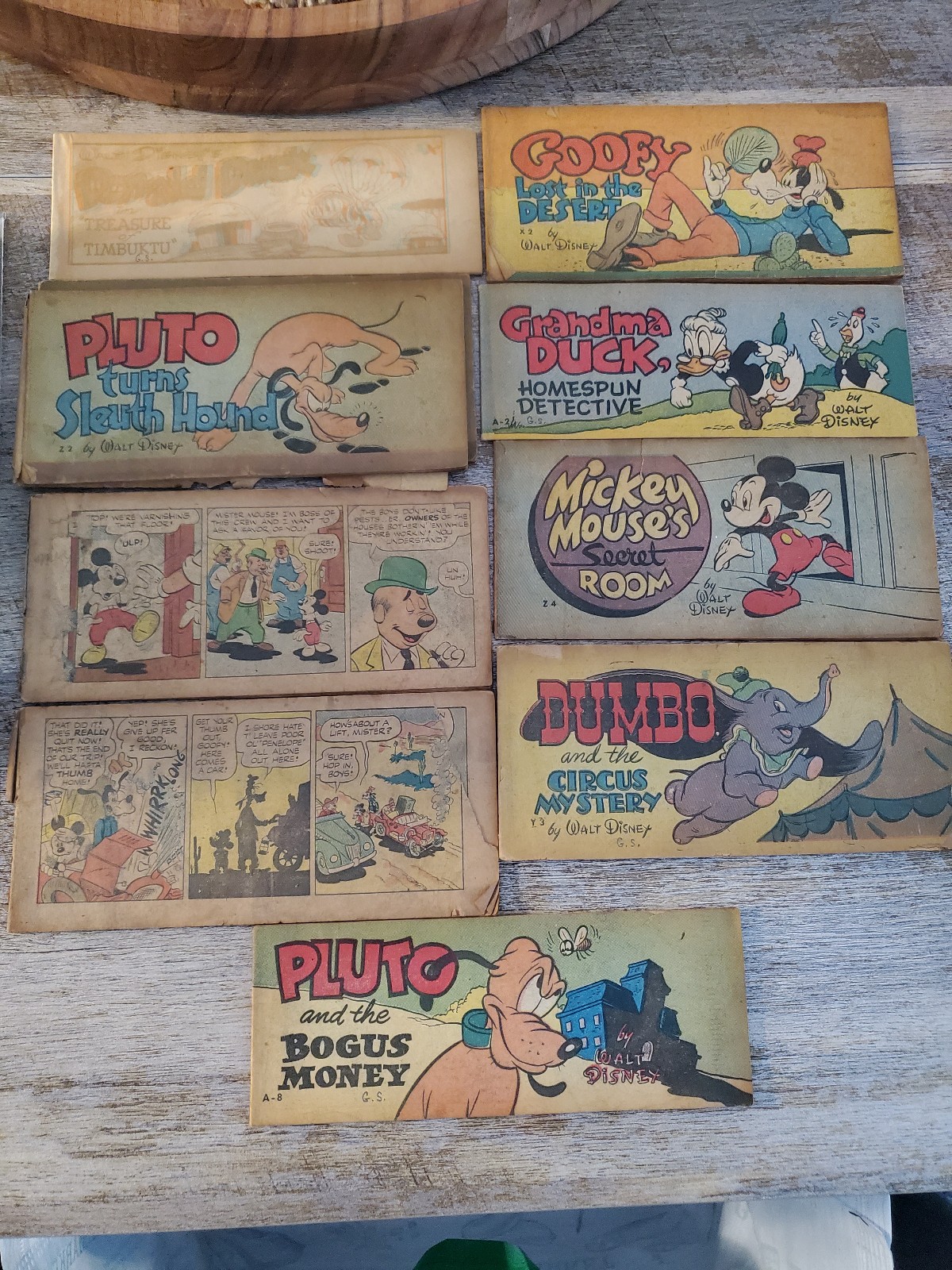 LOT OF 9 VERY VINTAGE VERY RARE DISNEY COMICS