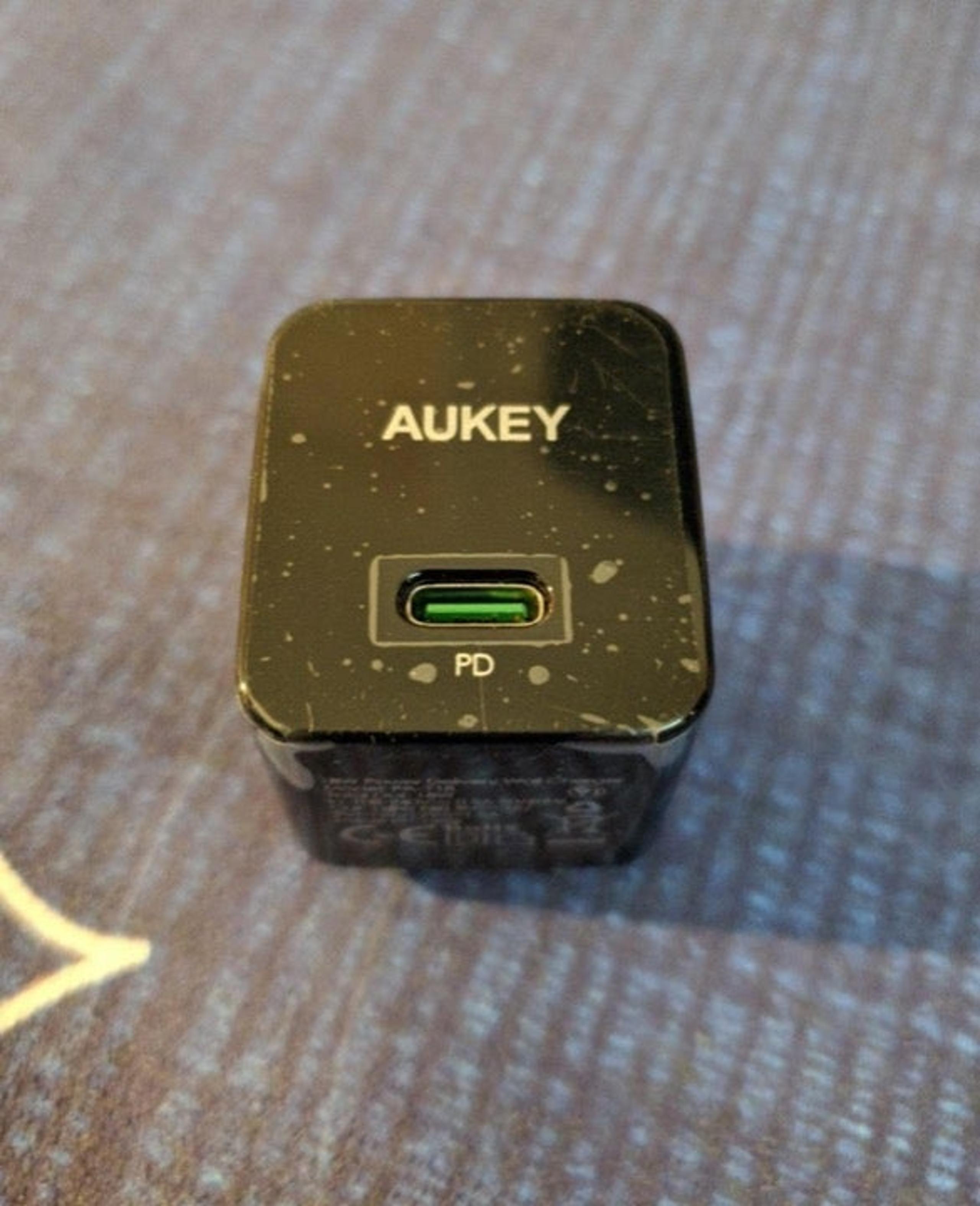 18W USB-C Charger Fast Charging Capable